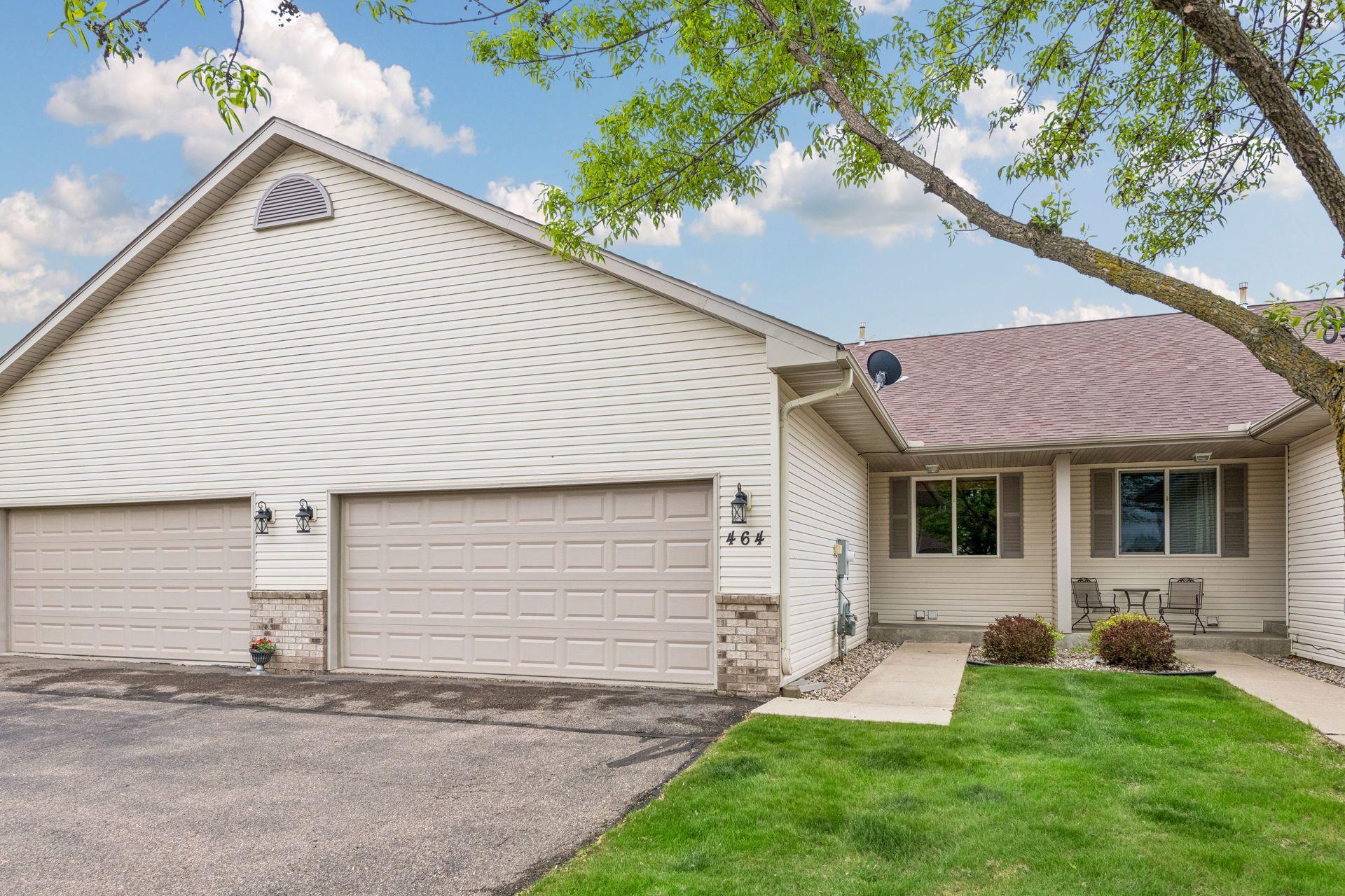 464 Meadow Lane