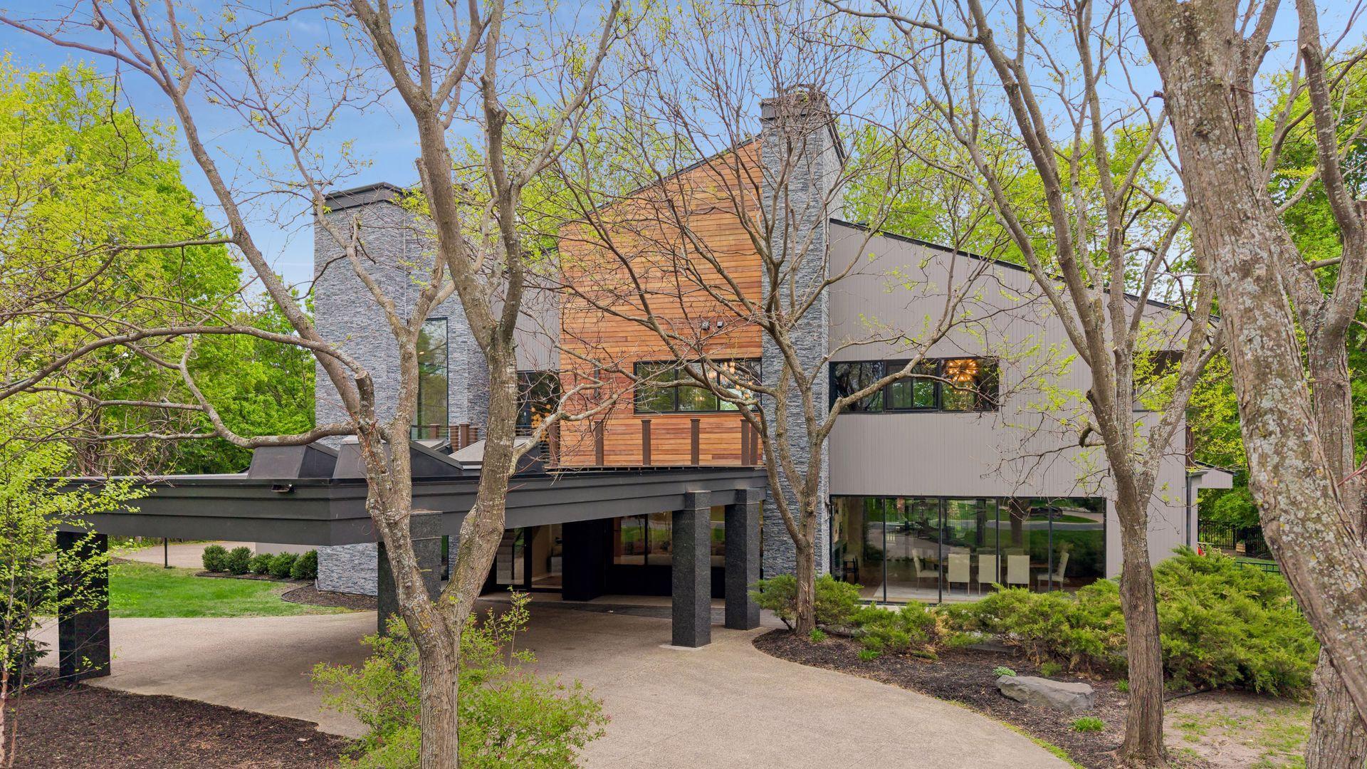 45 Clay Cliffe Drive