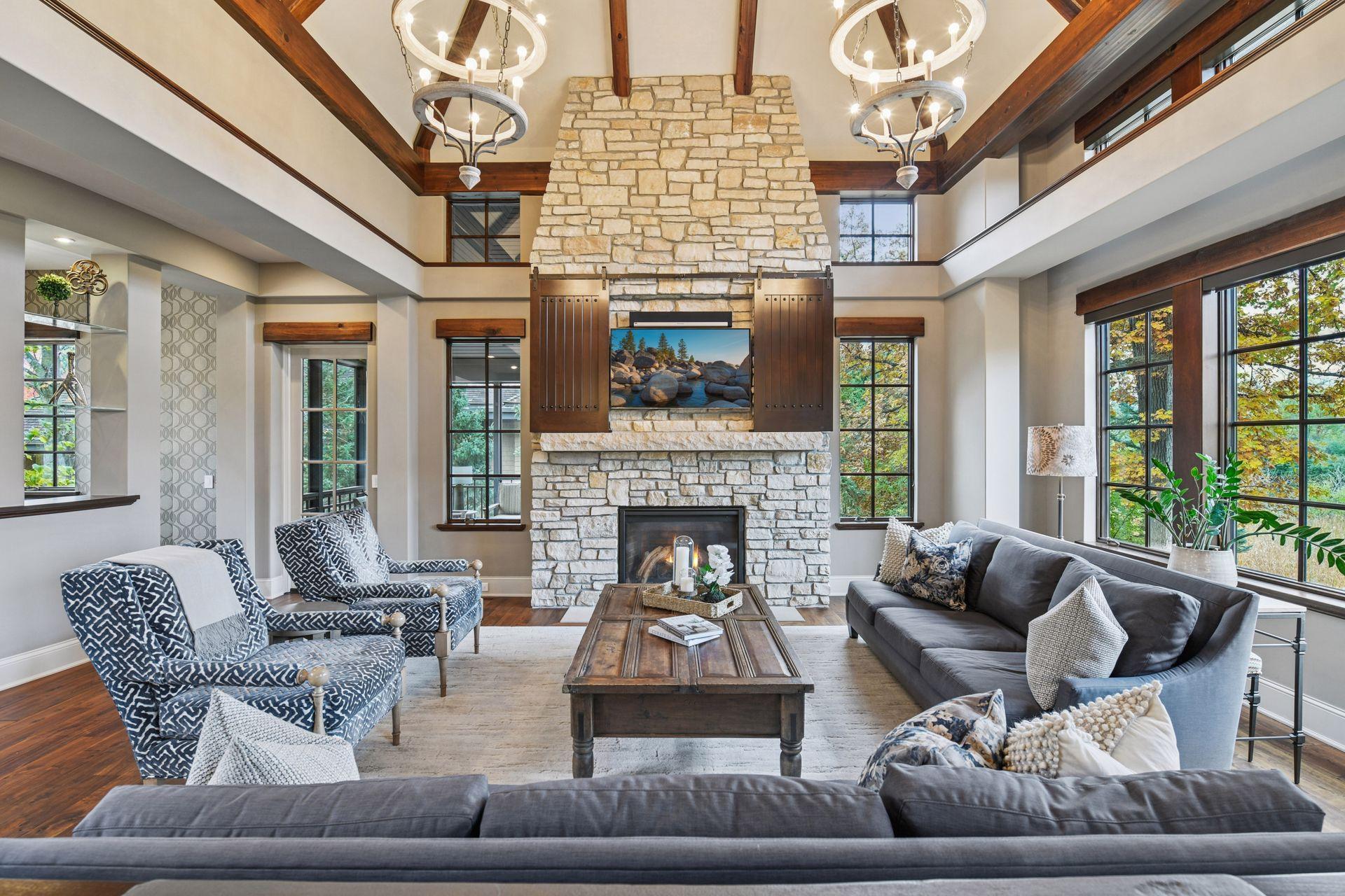 425 Carpenters Point