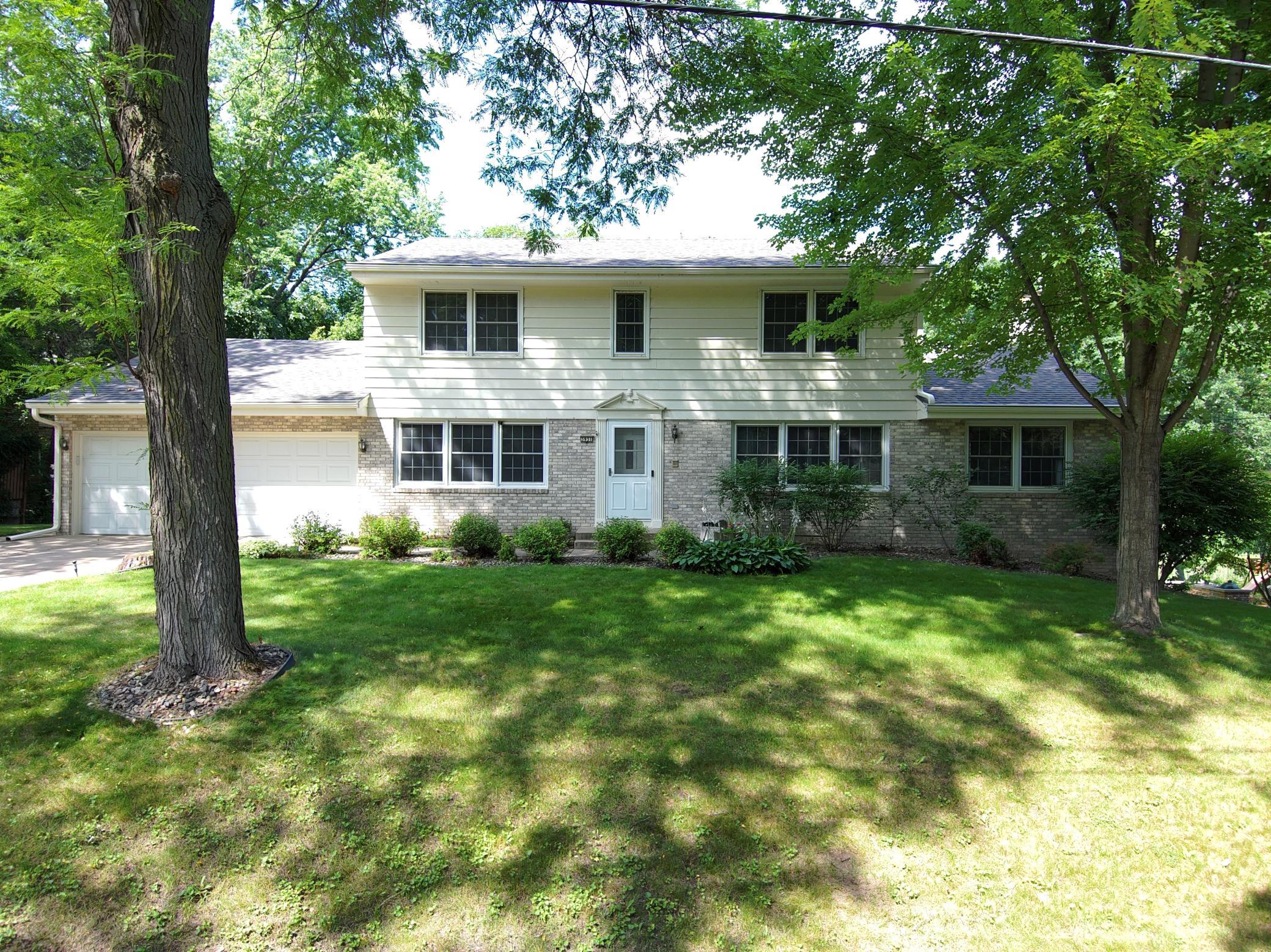 3931 Huntingdon Drive