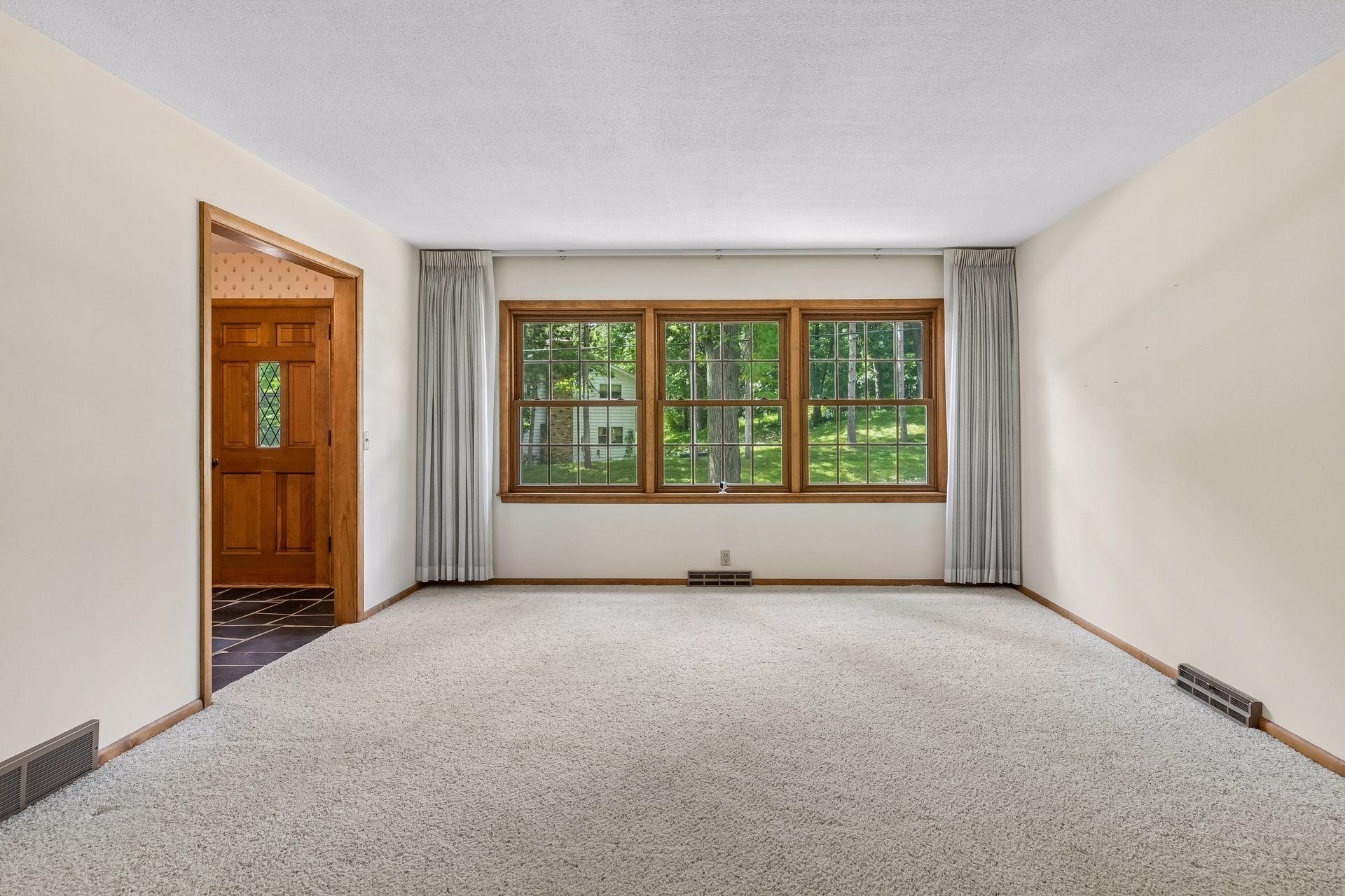 3931 Huntingdon Drive