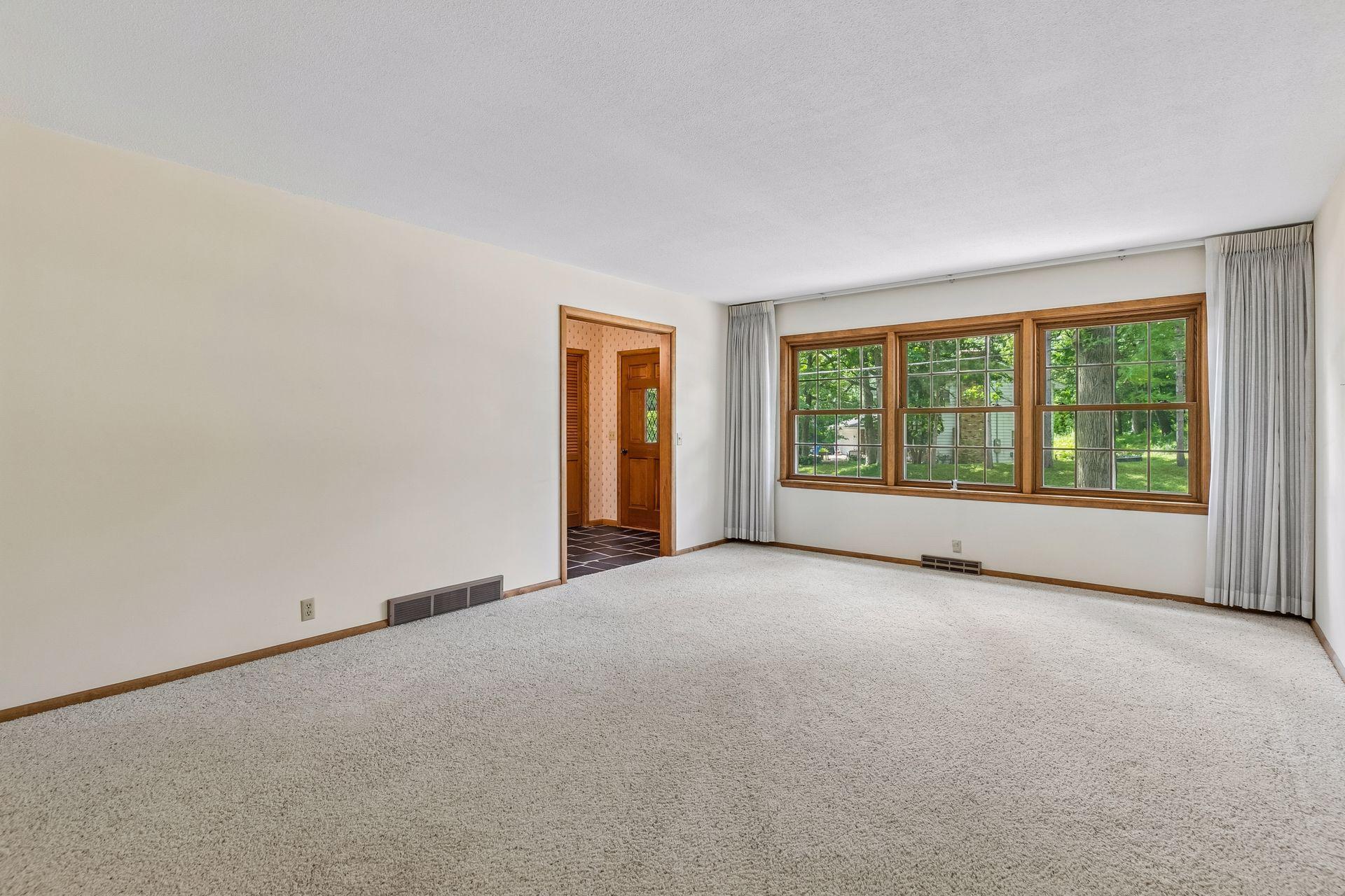 3931 Huntingdon Drive