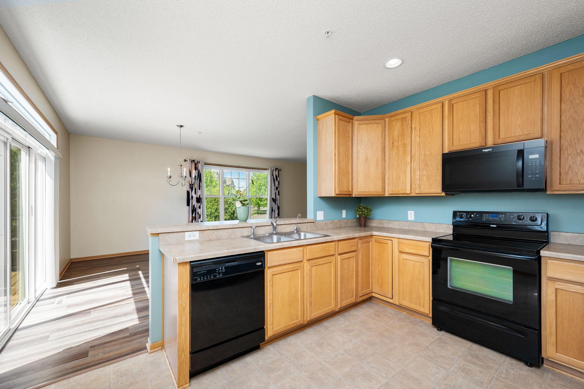 11808 Emery Village Drive N