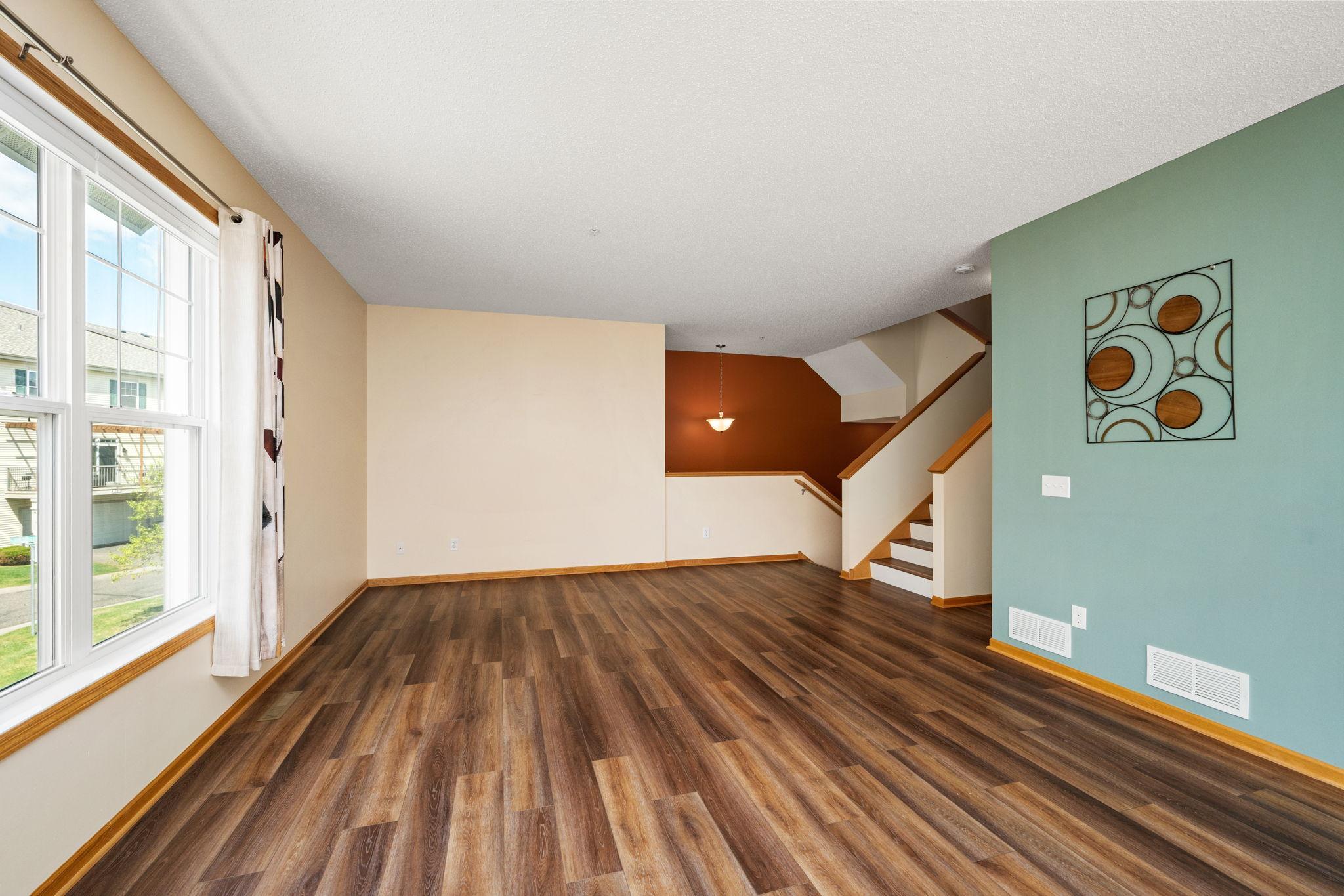 11808 Emery Village Drive N