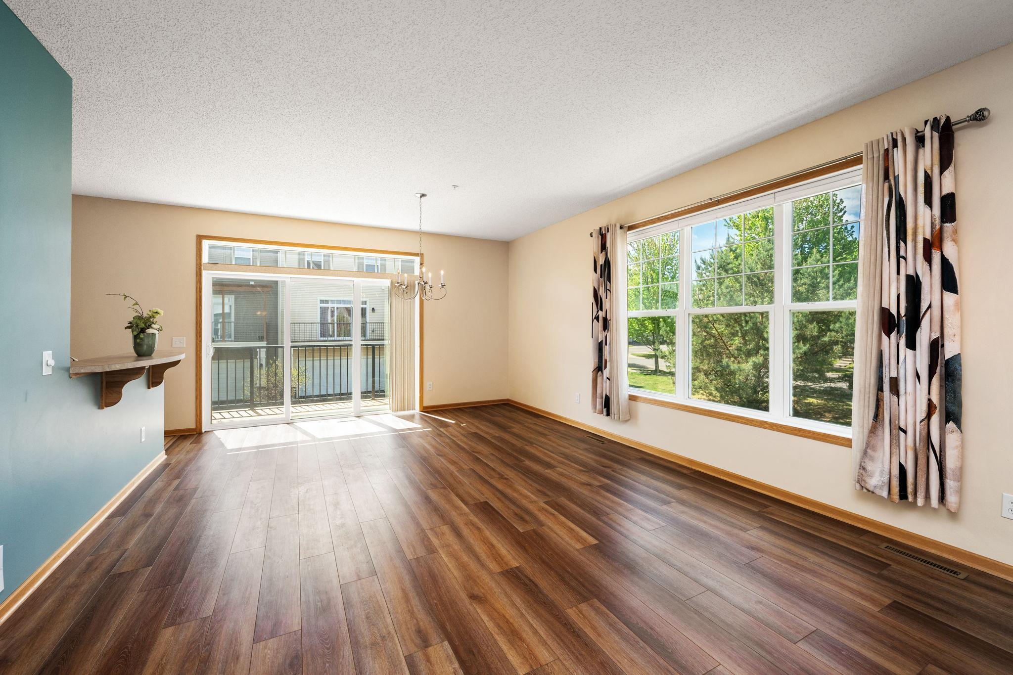 11808 Emery Village Drive N