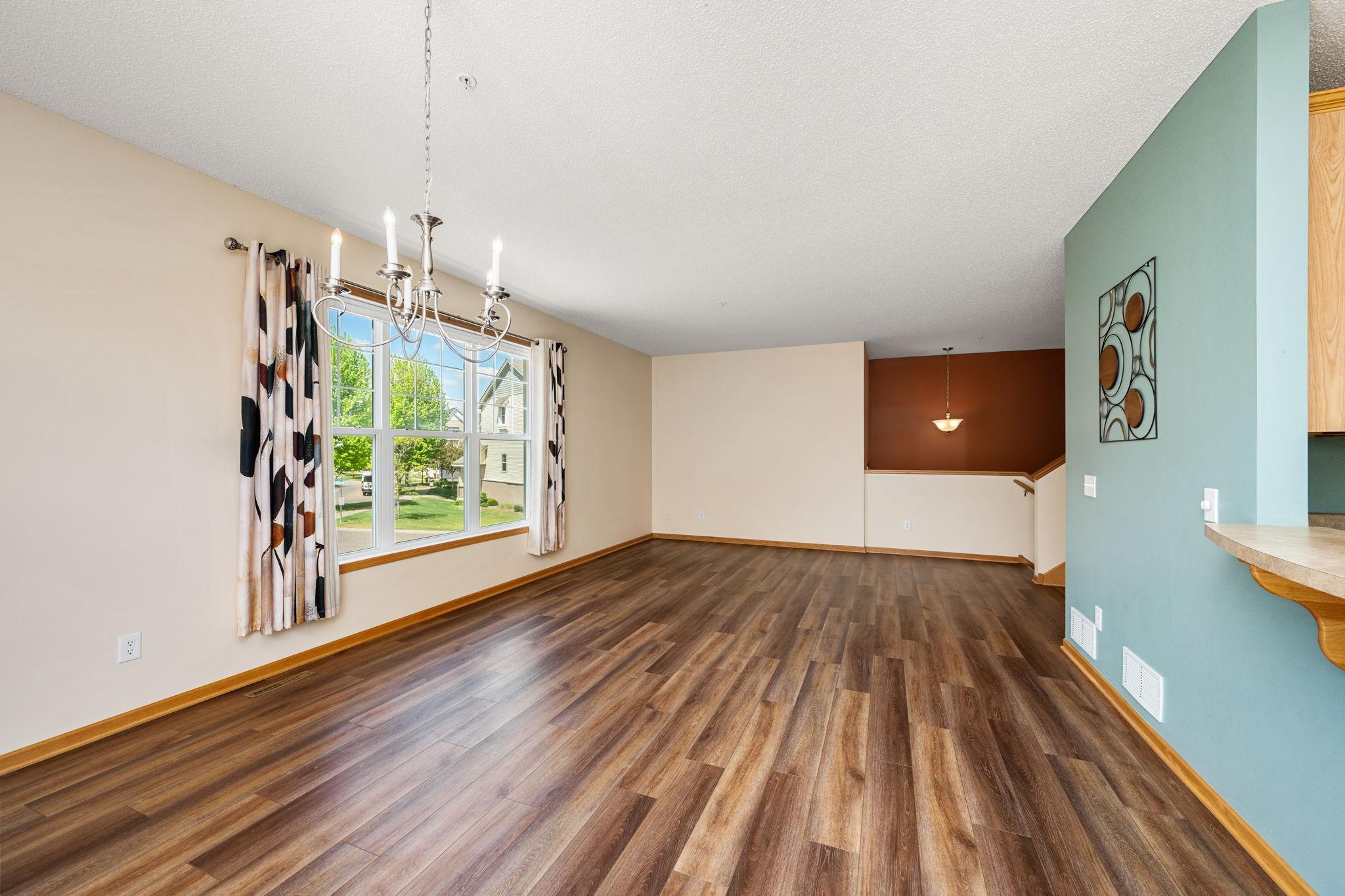 11808 Emery Village Drive N