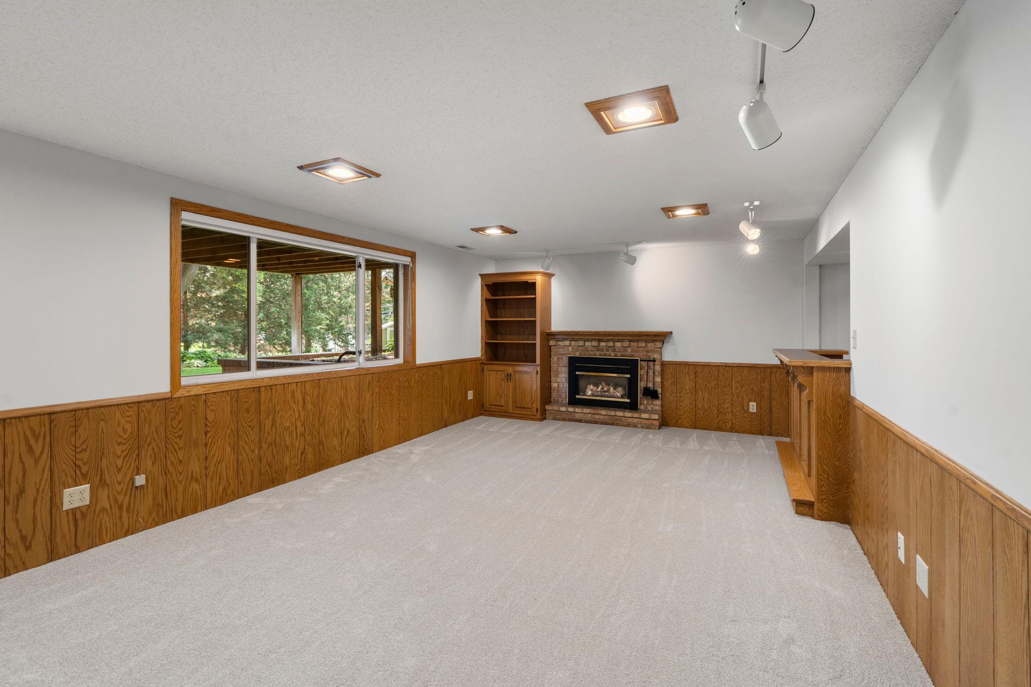 9528 Penn Circle