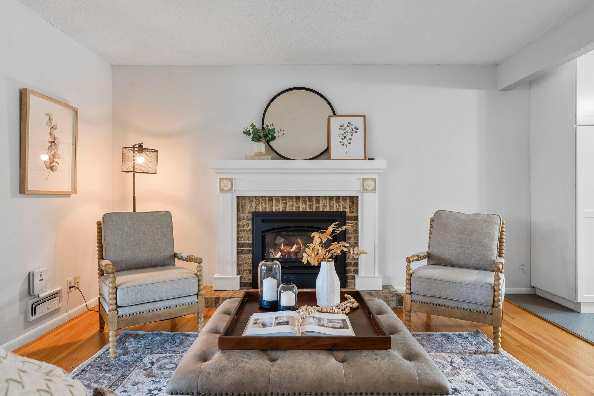 9528 Penn Circle