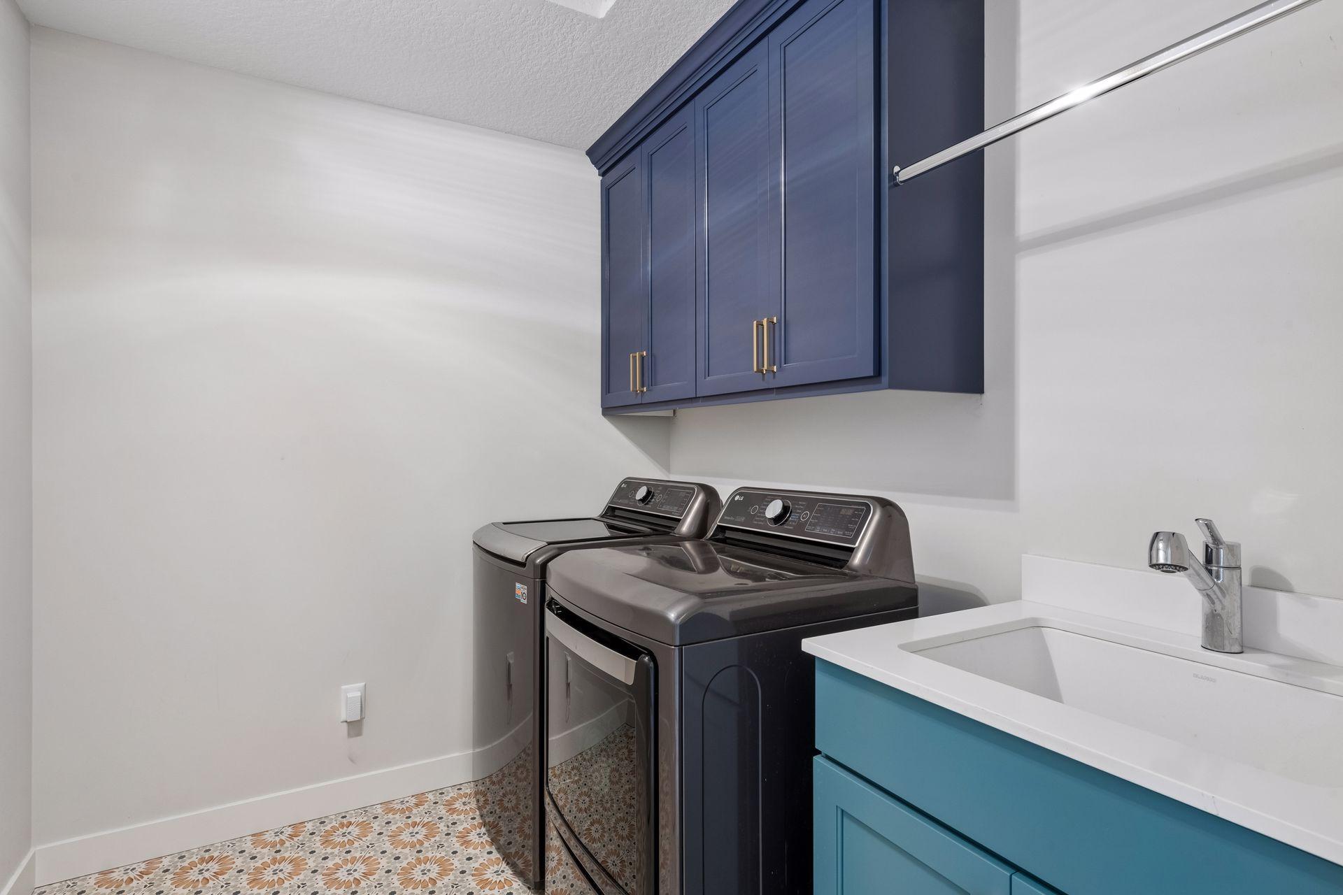 4605 Sunset Lane