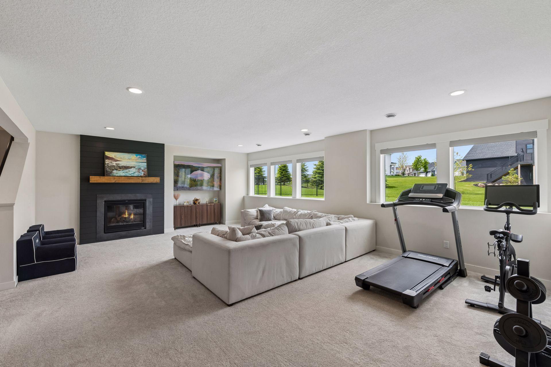 4605 Sunset Lane