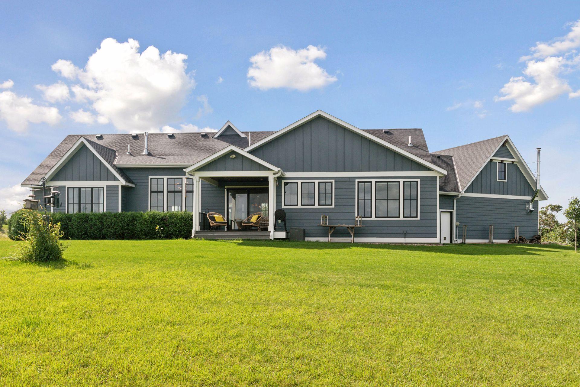 8182 Waterset Circle