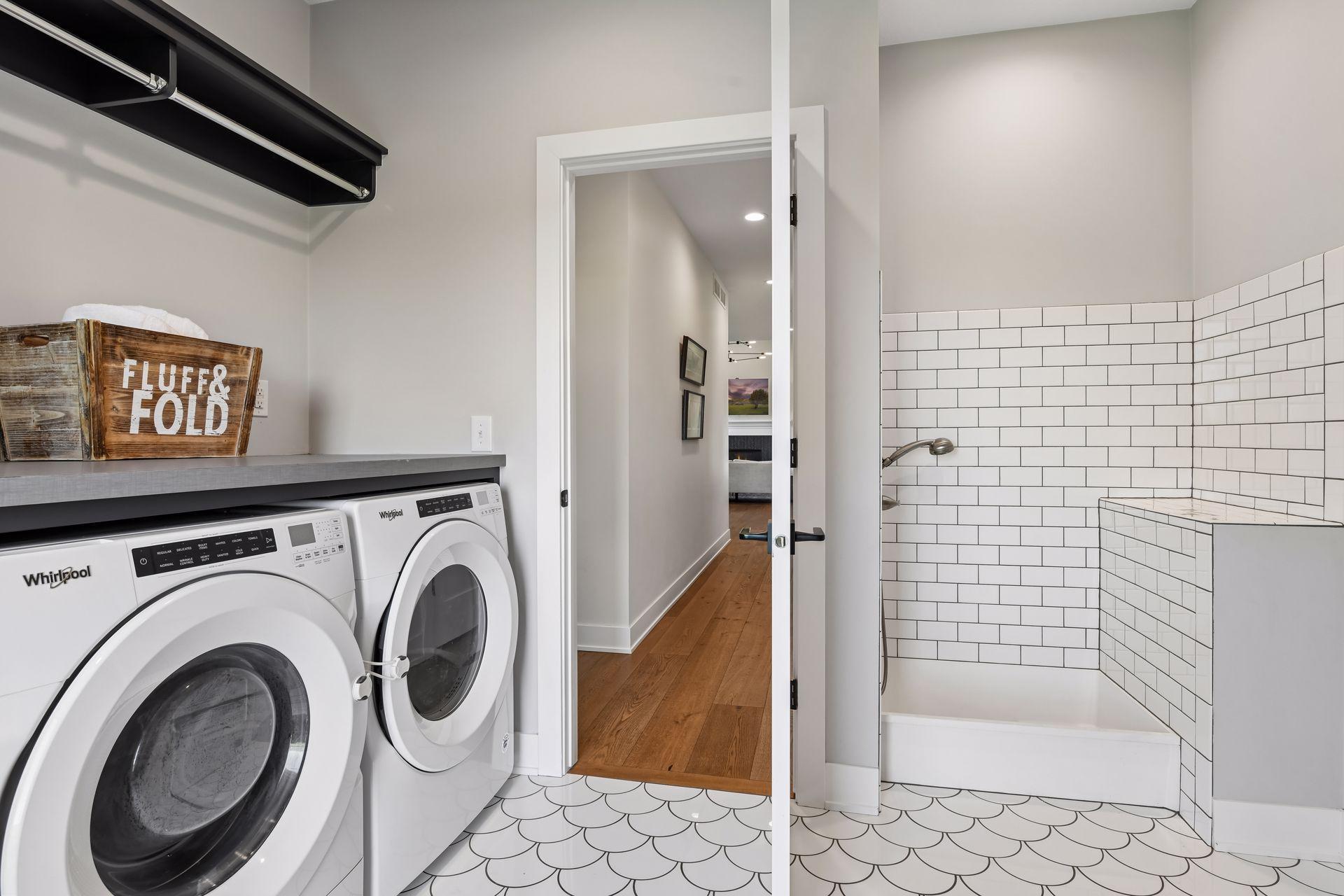 8182 Waterset Circle