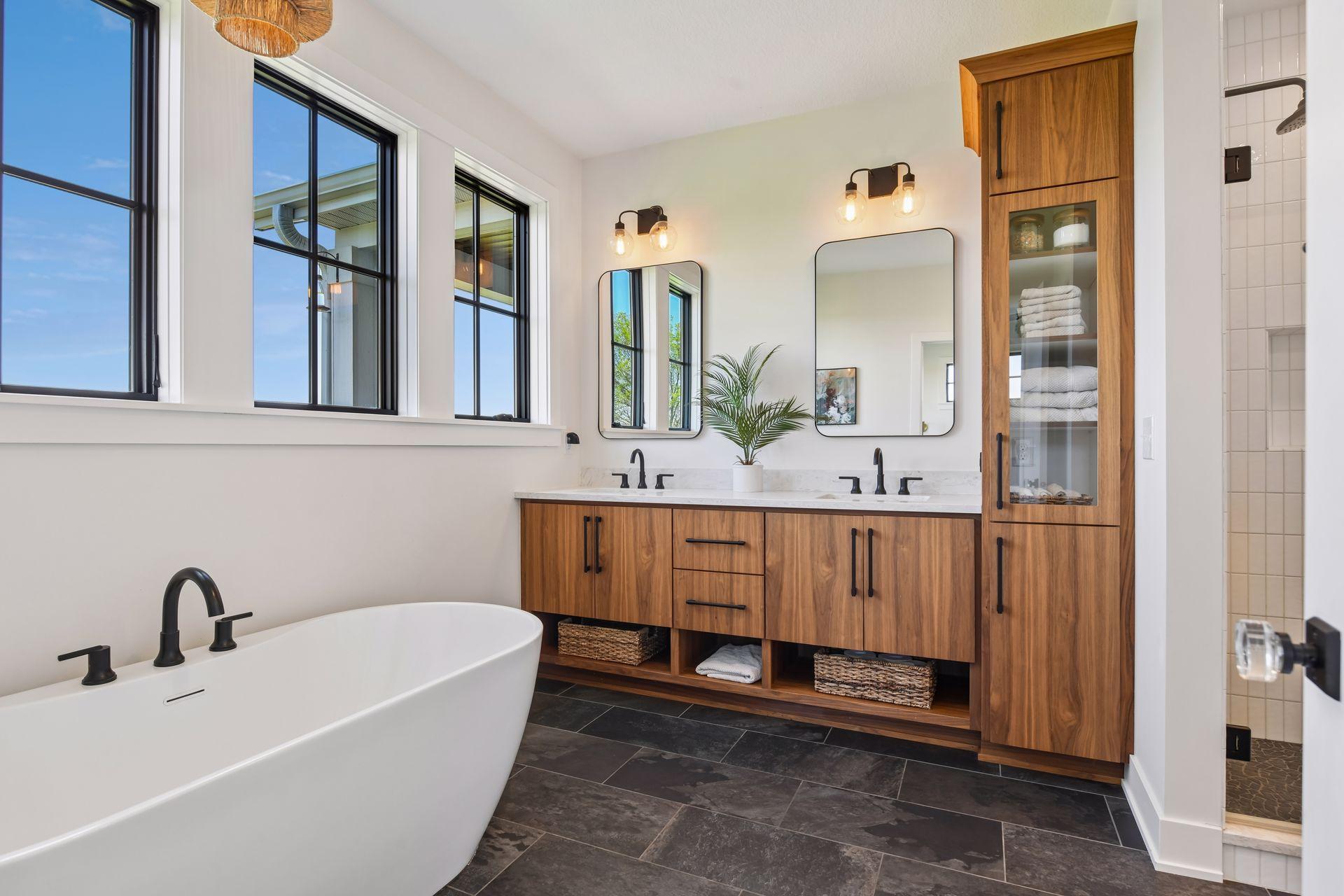 8182 Waterset Circle