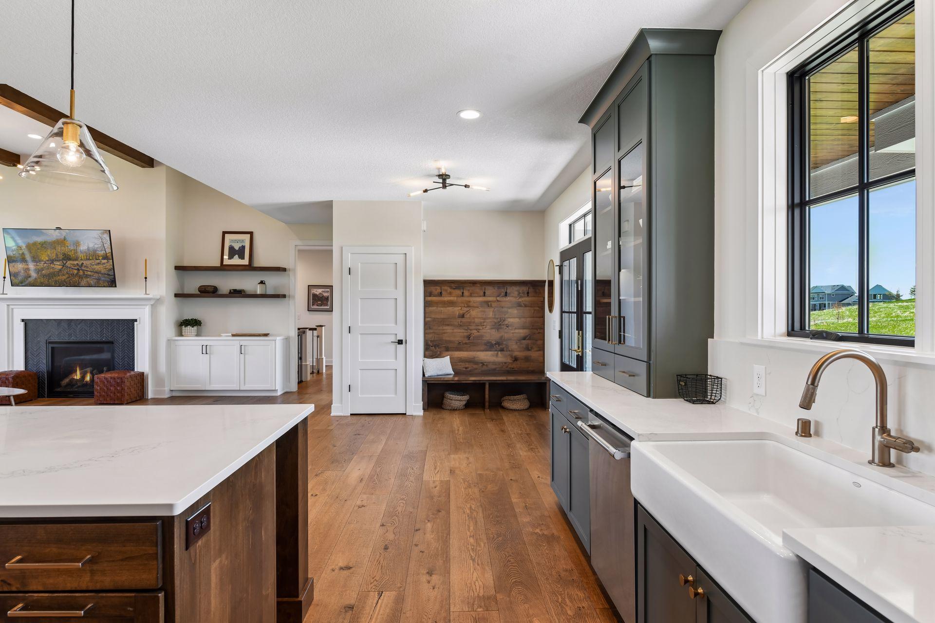 8182 Waterset Circle