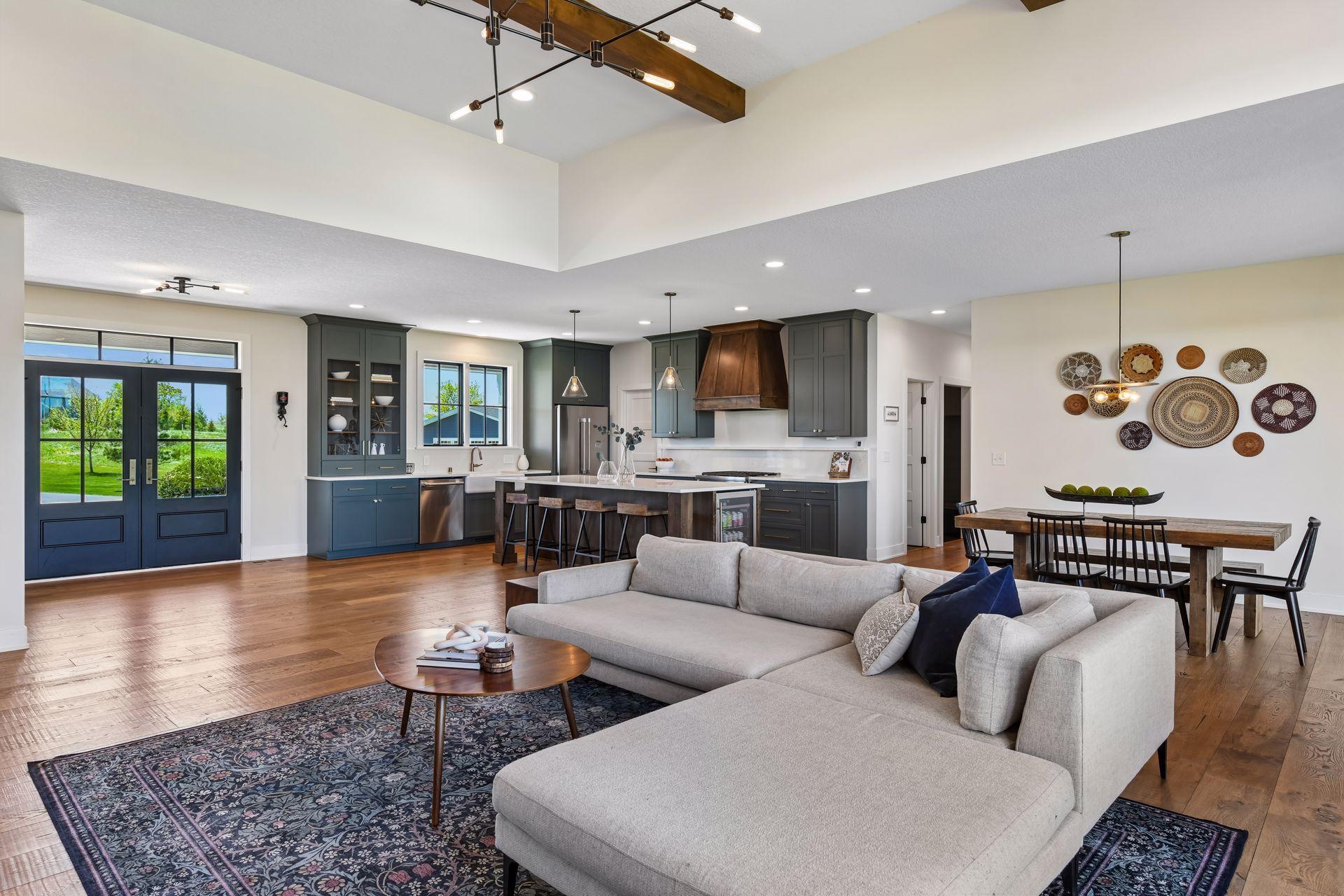 8182 Waterset Circle
