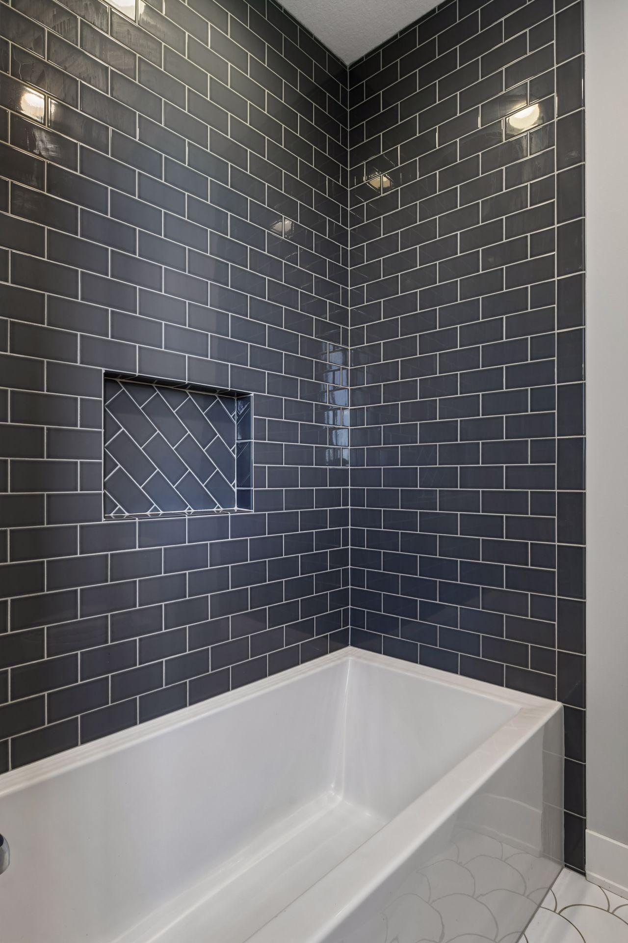 8182 Waterset Circle