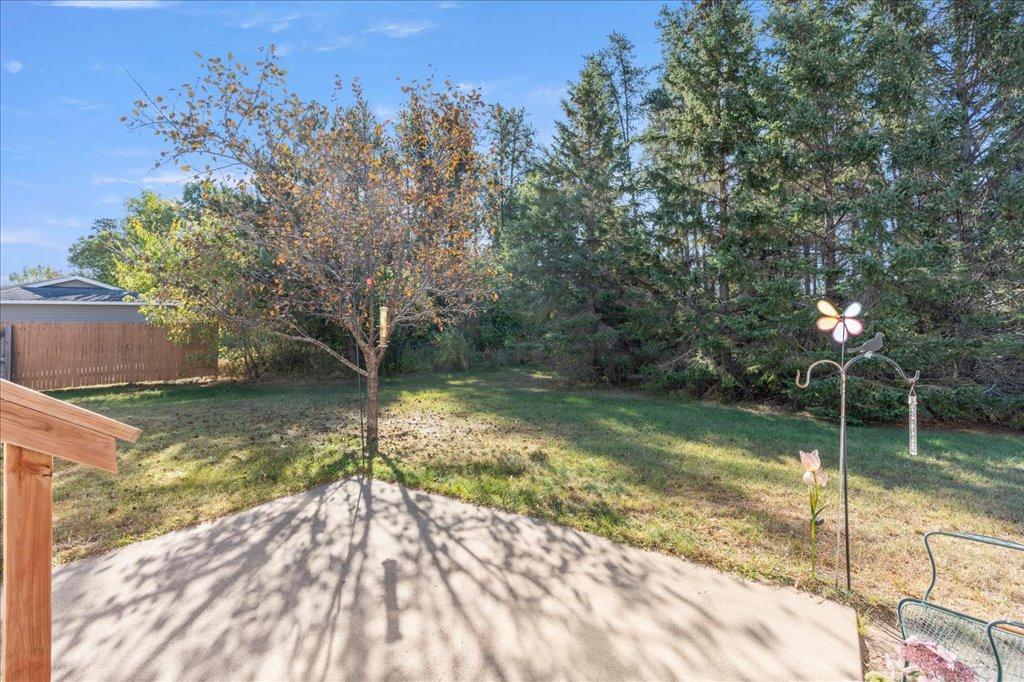 2401 Hillcrest Drive