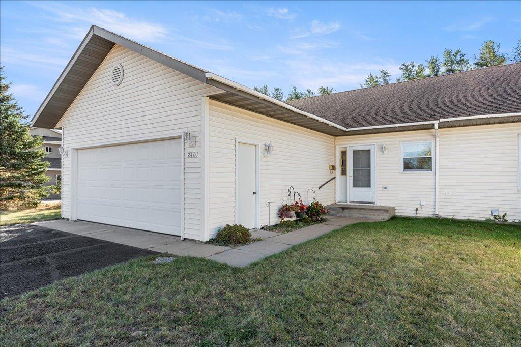 2401 Hillcrest Drive