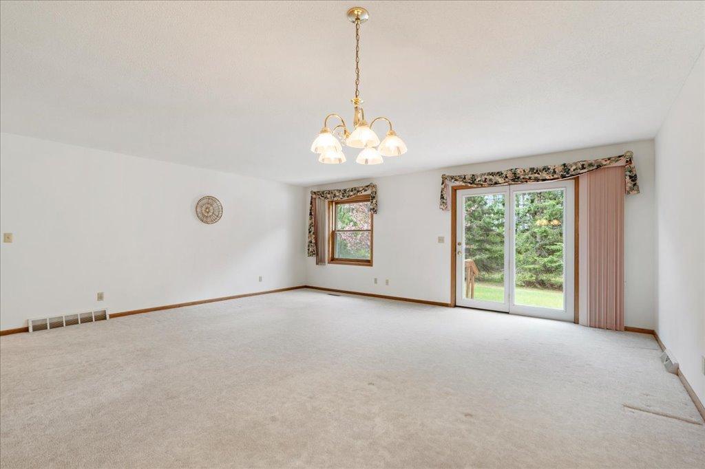 2401 Hillcrest Drive