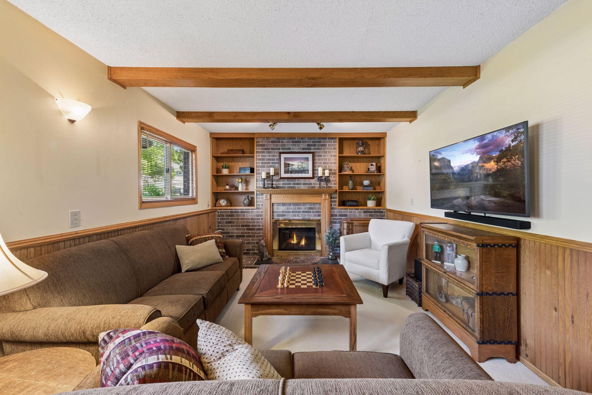 10435 Buckingham Drive
