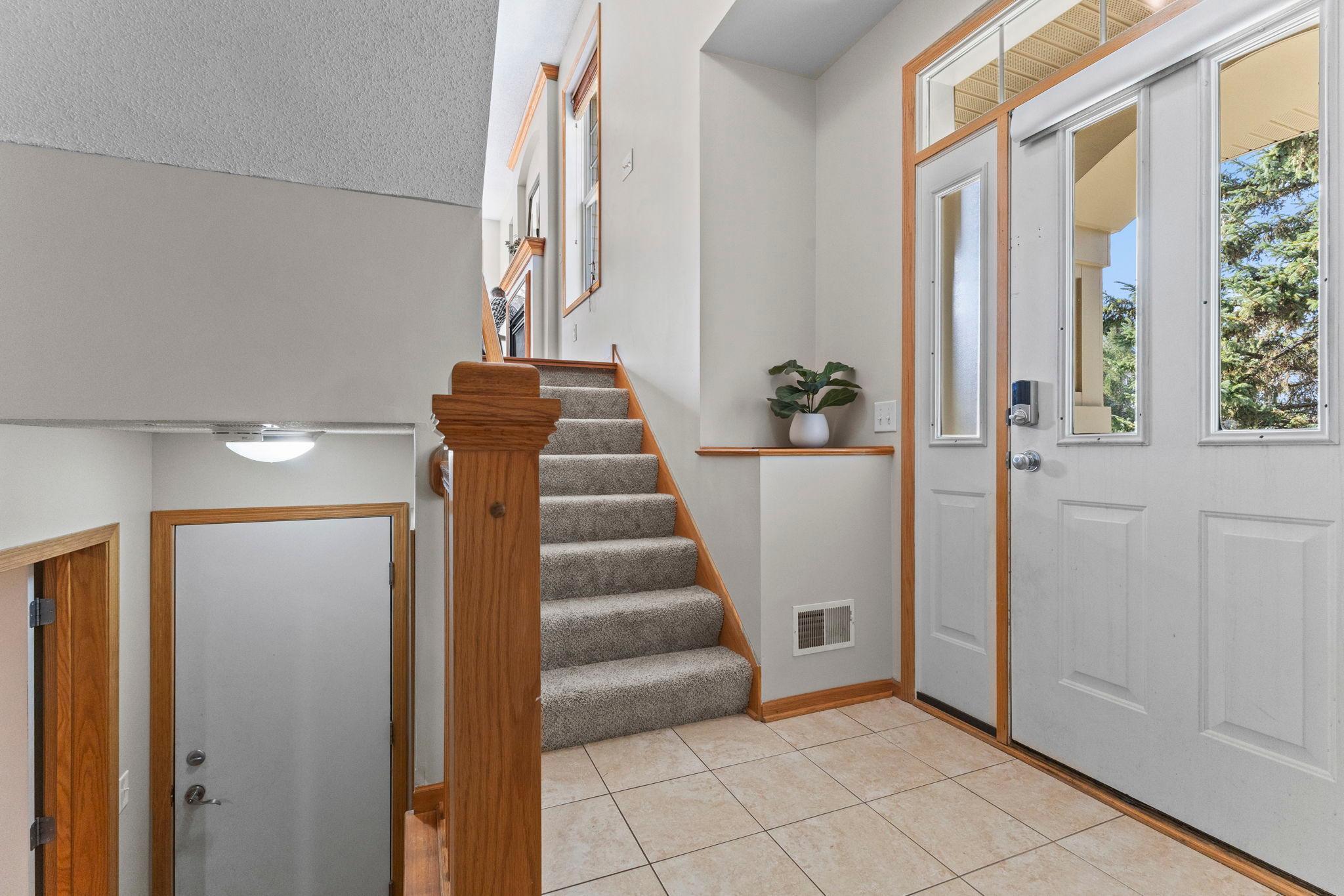 2423 NE 121 Circle NE Unit: F