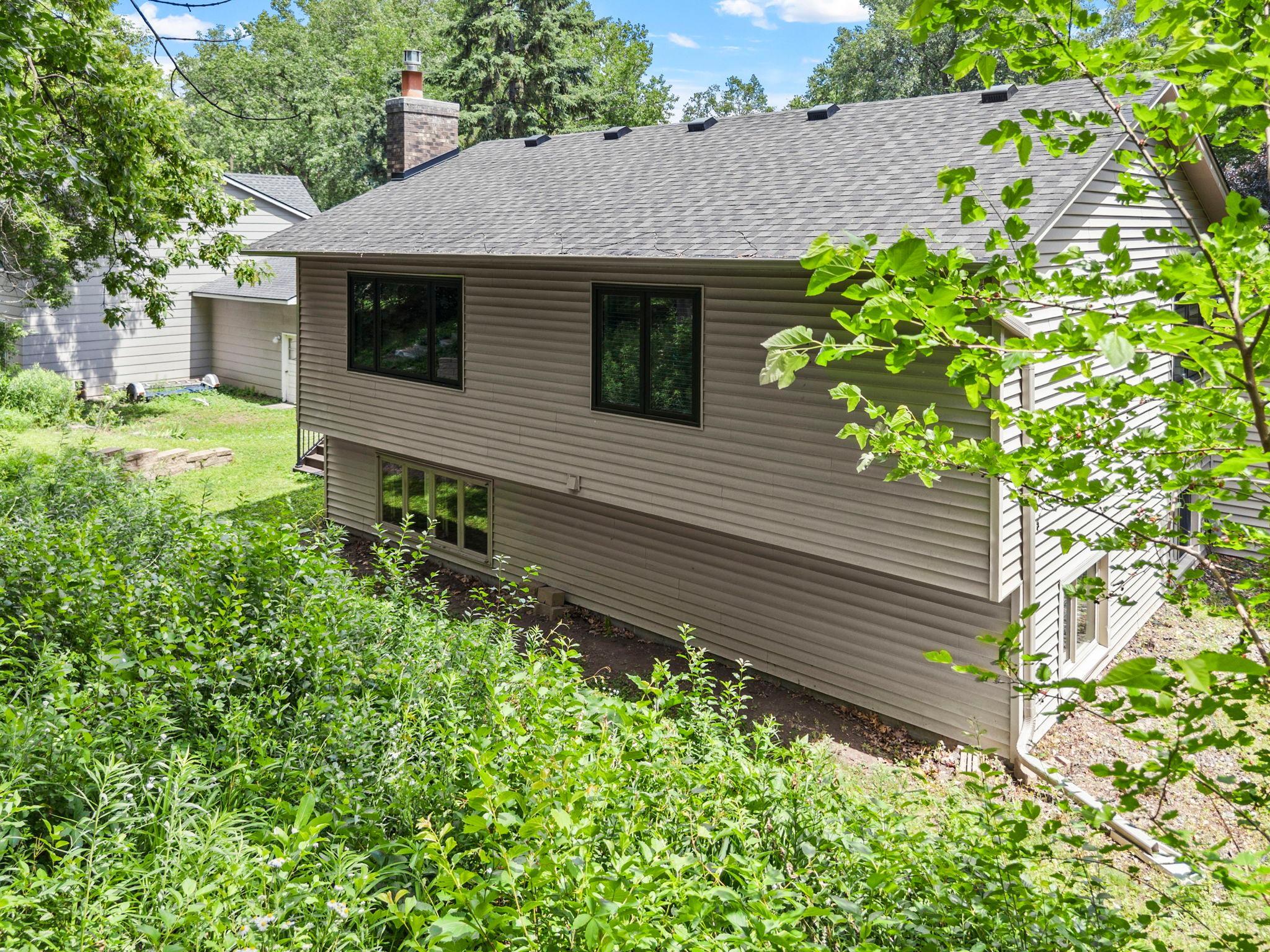 12 Oak Shore Drive