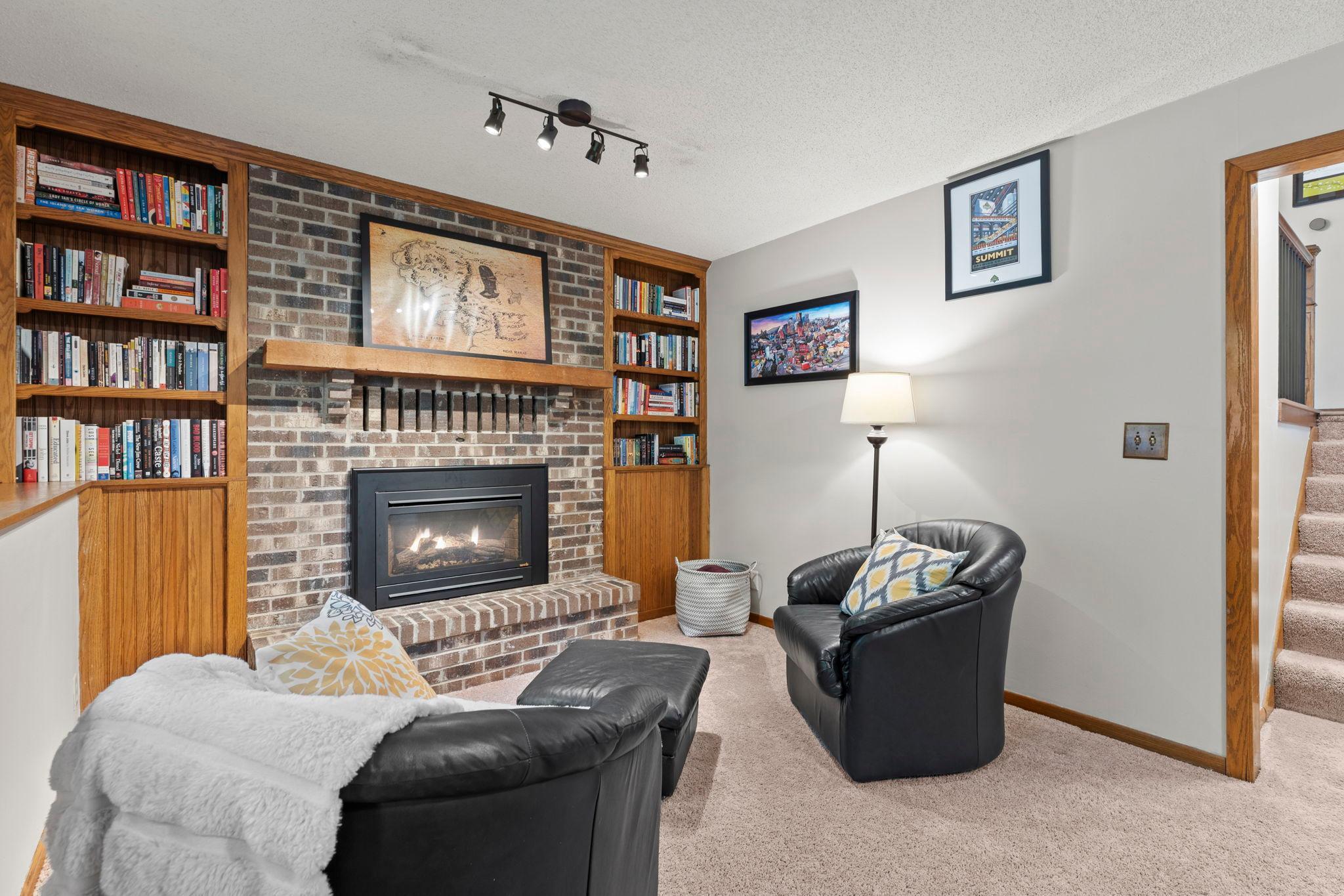 12 Oak Shore Drive