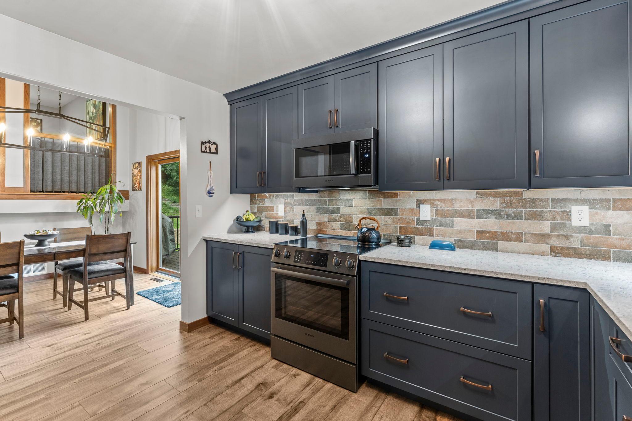 12 Oak Shore Drive