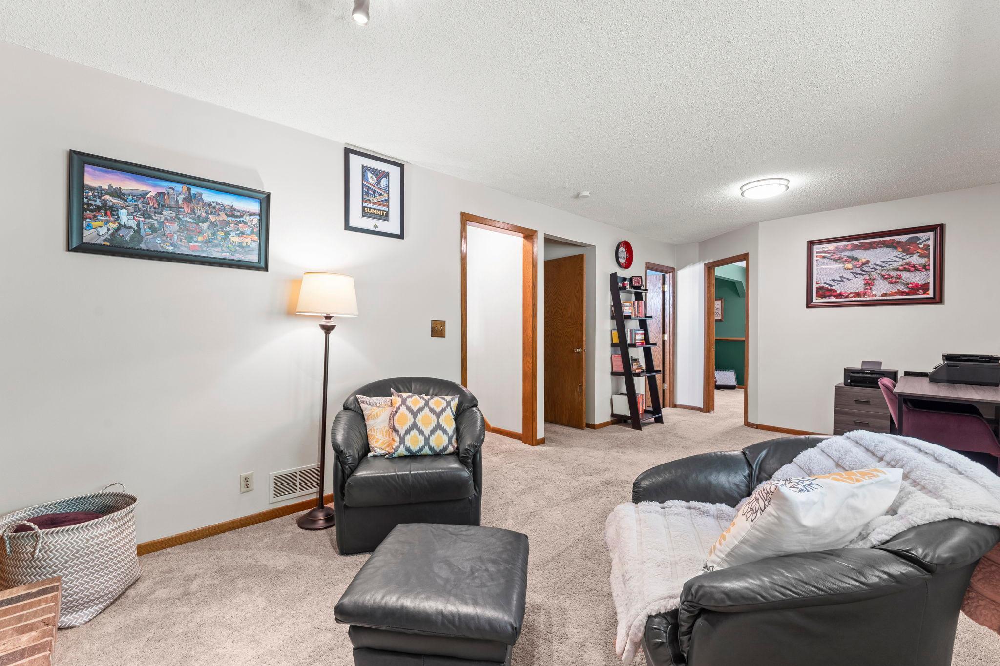 12 Oak Shore Drive