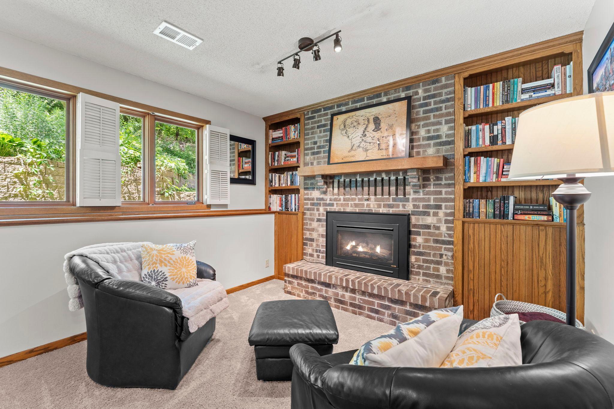 12 Oak Shore Drive