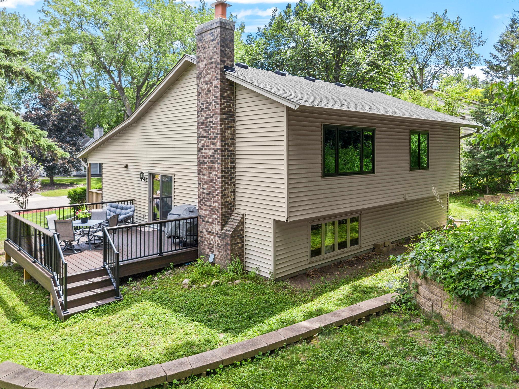 12 Oak Shore Drive