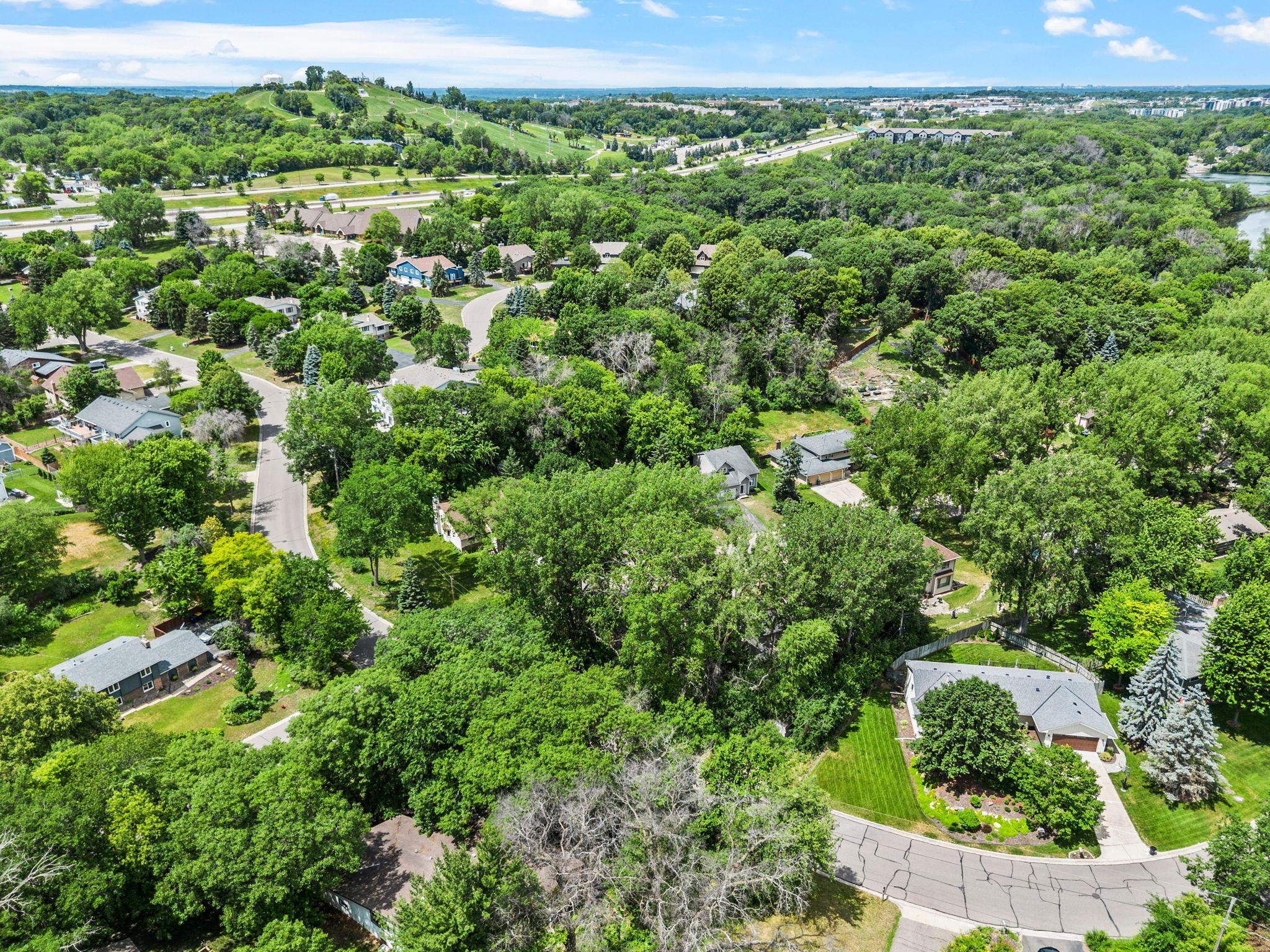 12 Oak Shore Drive