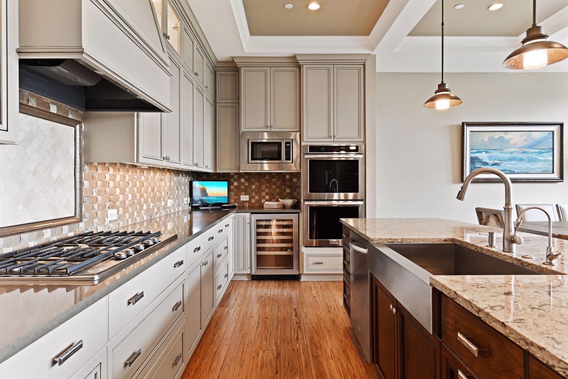 875 Lake Street N Unit: 413