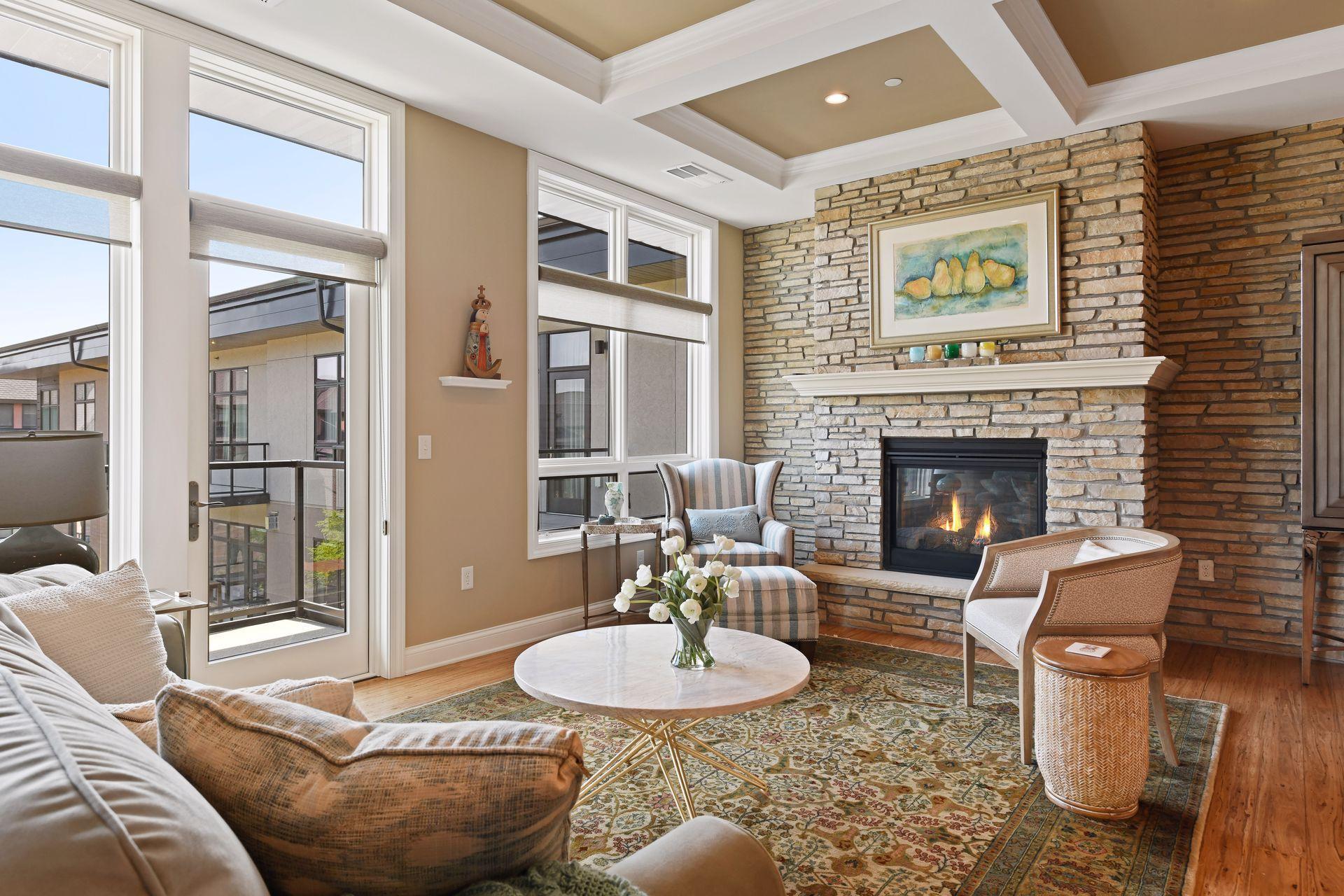 875 Lake Street N Unit: 413