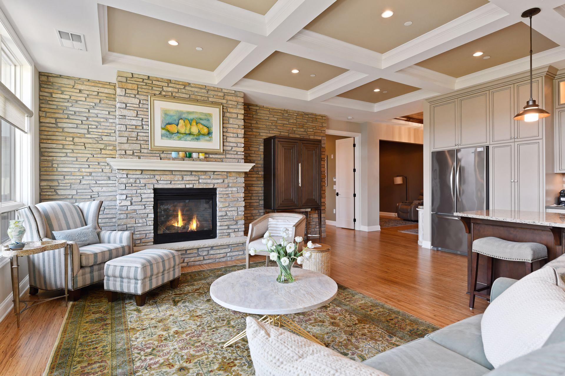 875 Lake Street N Unit: 413