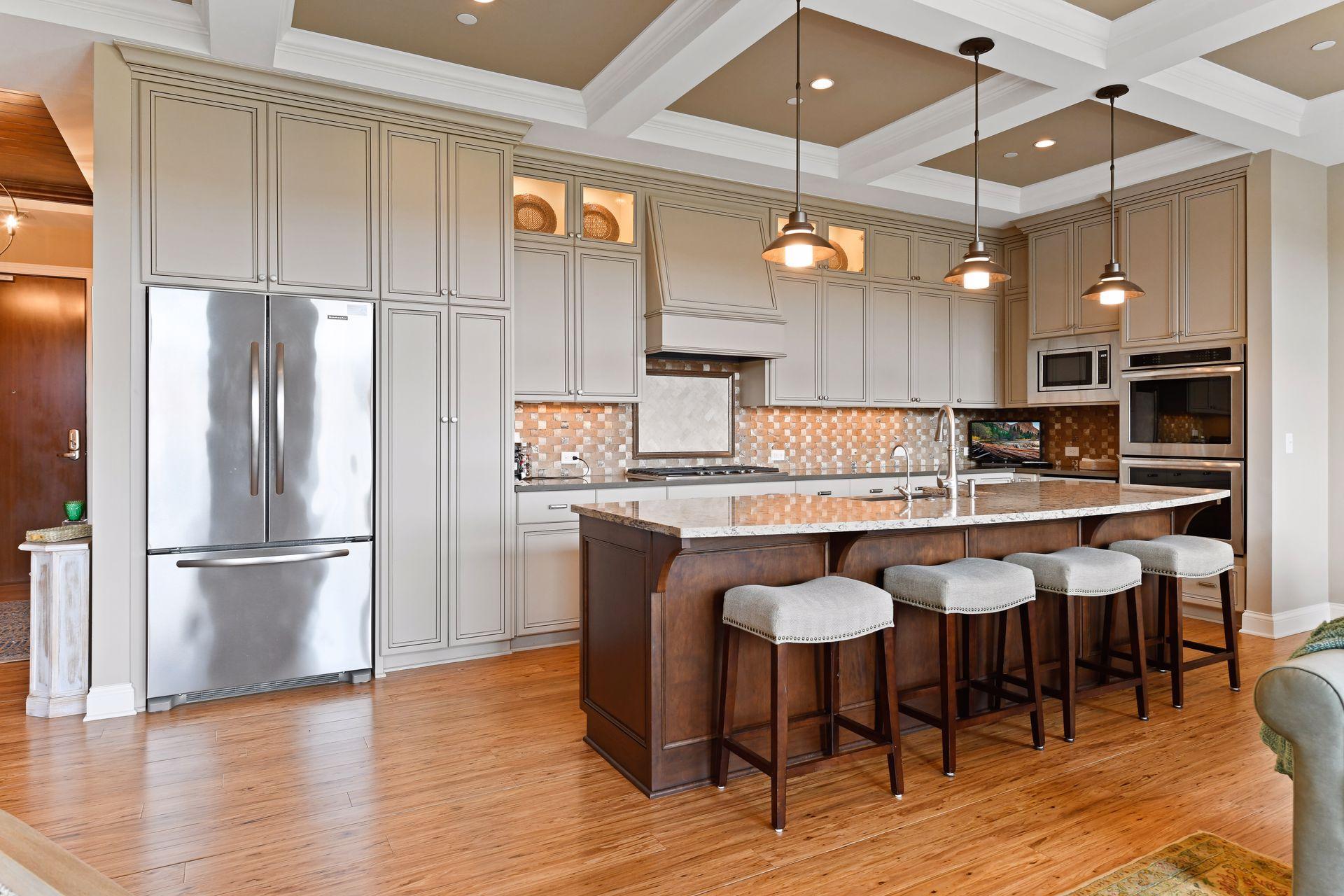 875 Lake Street N Unit: 413