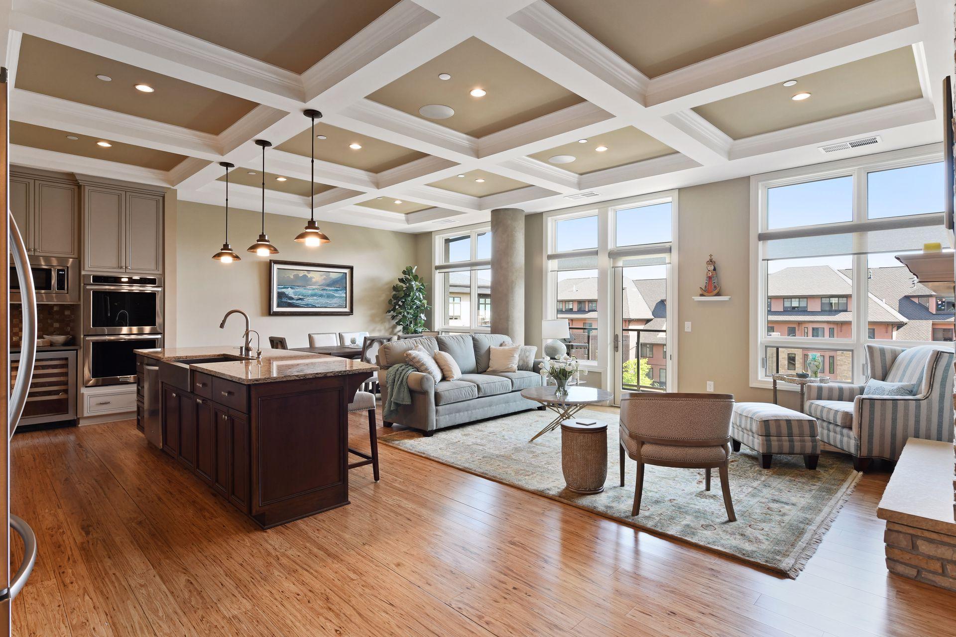 875 Lake Street N Unit: 413