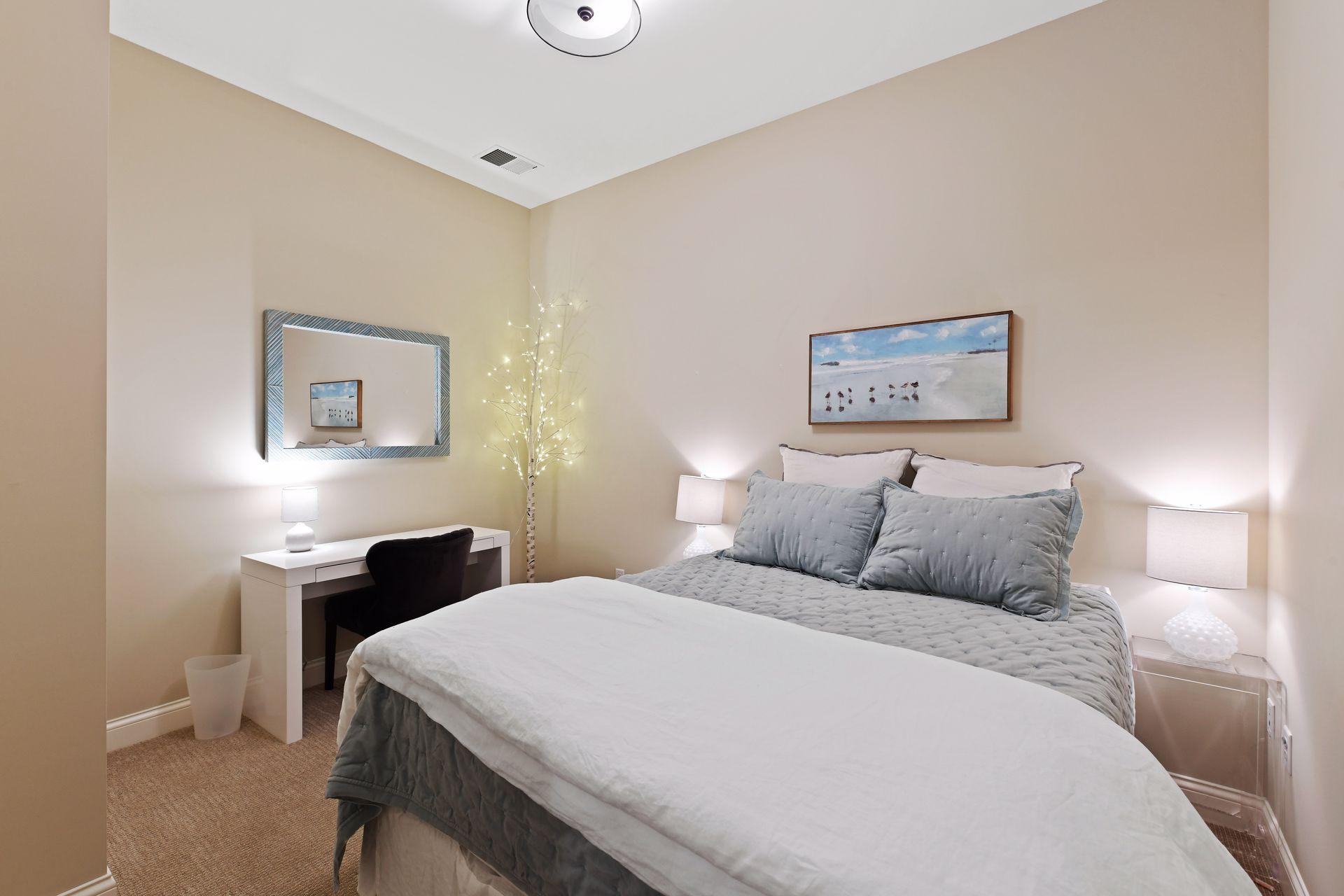 875 Lake Street N Unit: 413