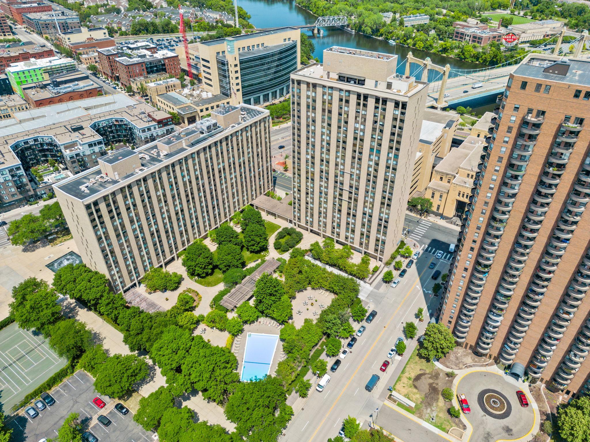 19 S 1st Street Unit: B2706