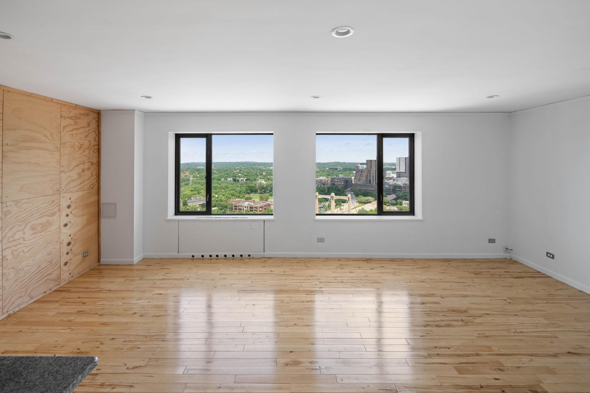 19 S 1st Street Unit: B2706