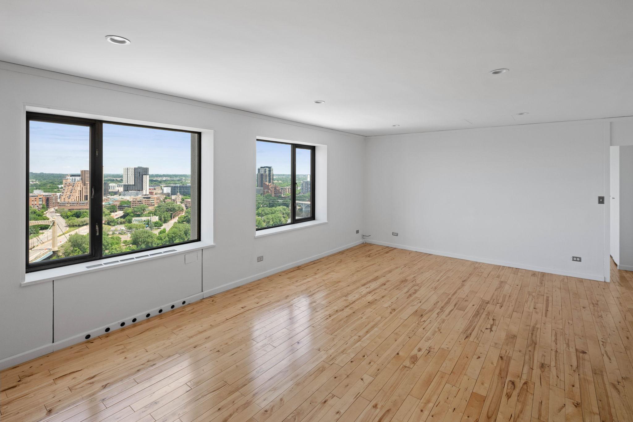 19 S 1st Street Unit: B2706