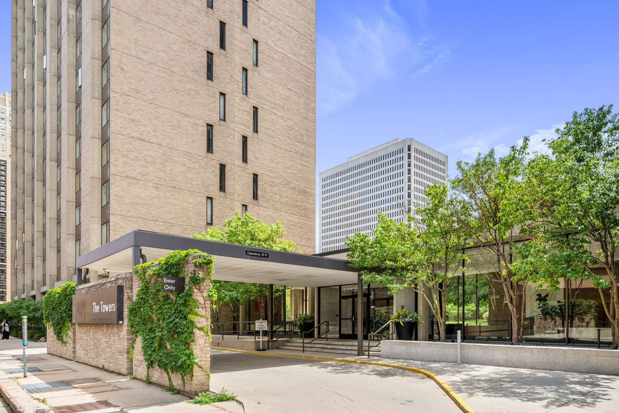 19 S 1st Street Unit: B2706