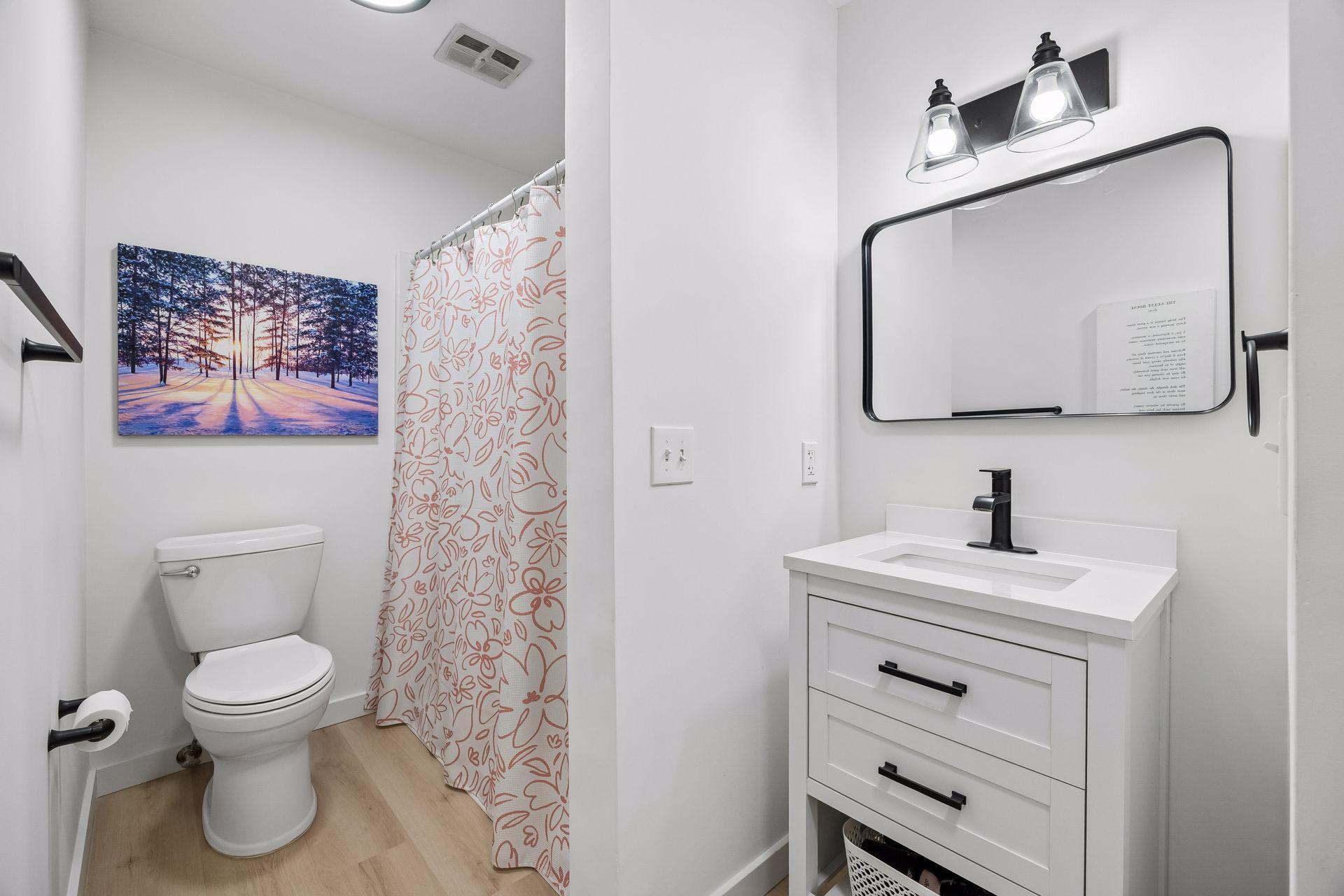 215 Barry Avenue S Unit: 218