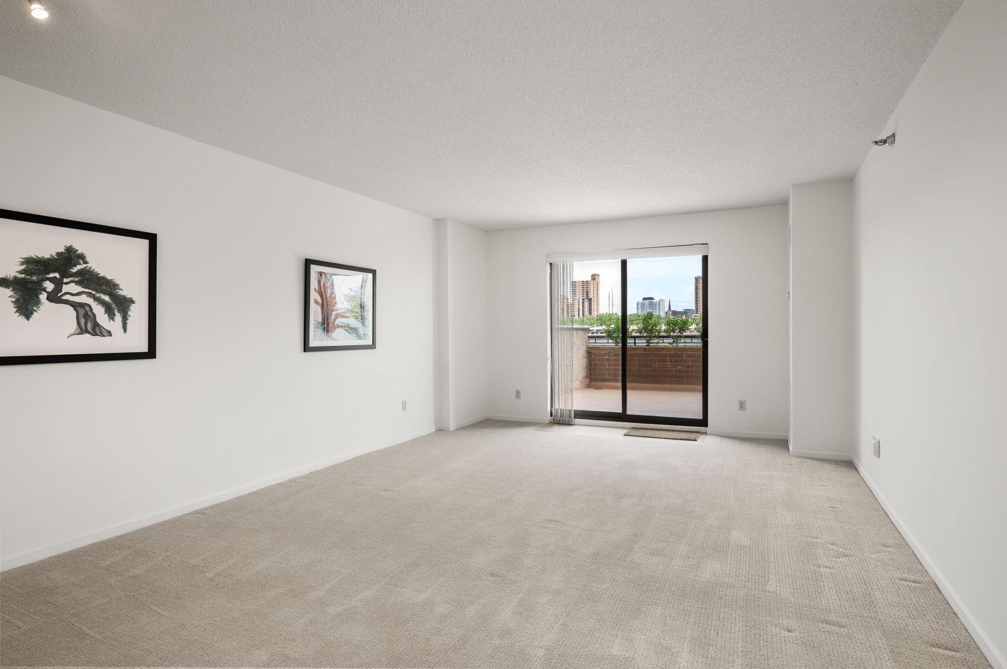 401 1ST Street S Unit: 117