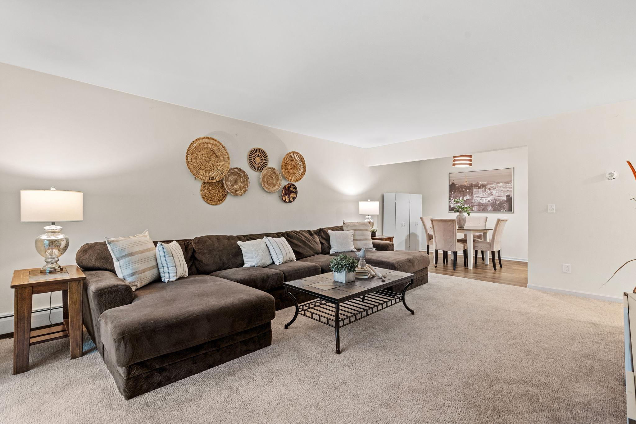 4407 Wilshire Boulevard Unit: 305