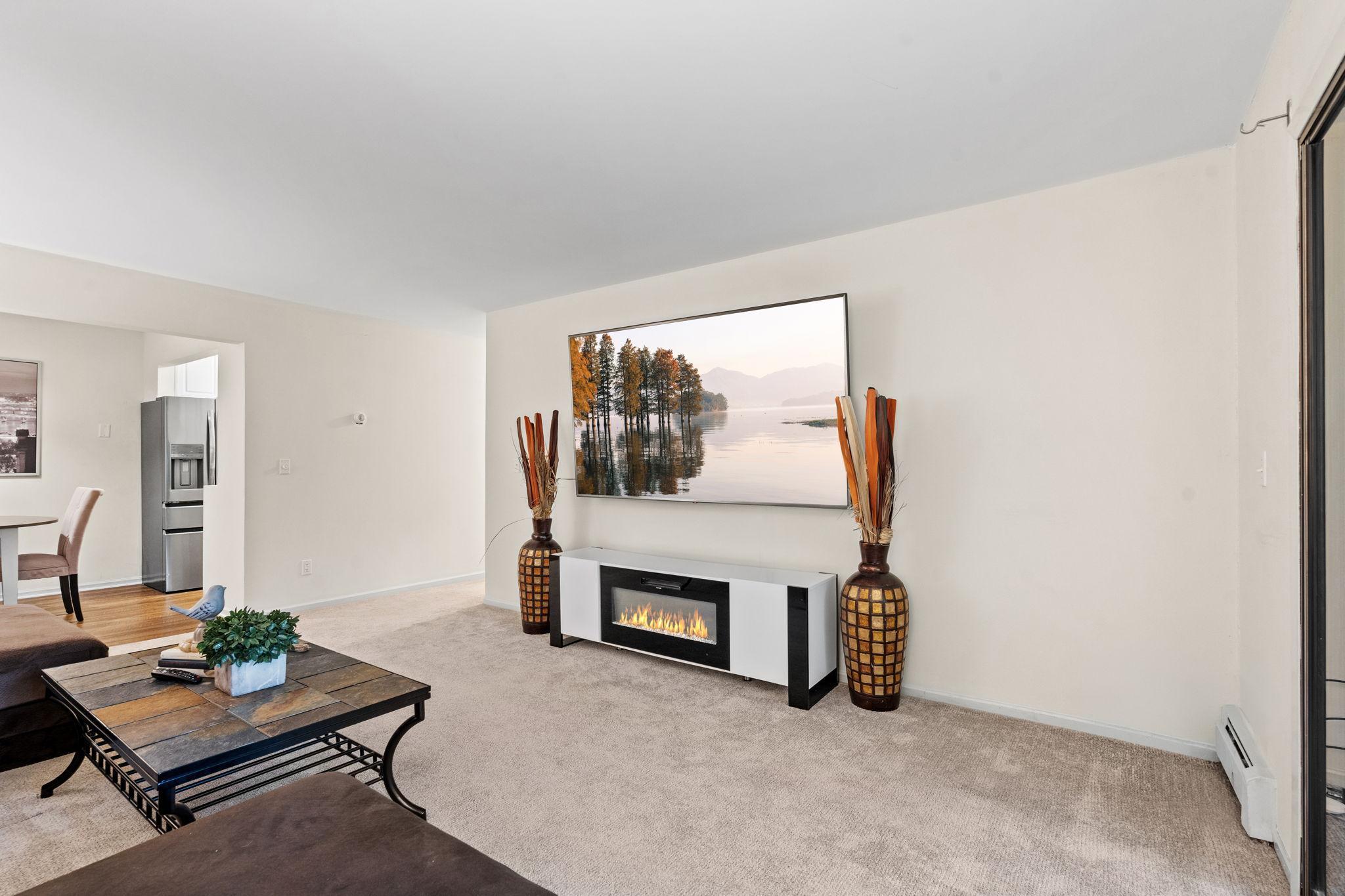 4407 Wilshire Boulevard Unit: 305