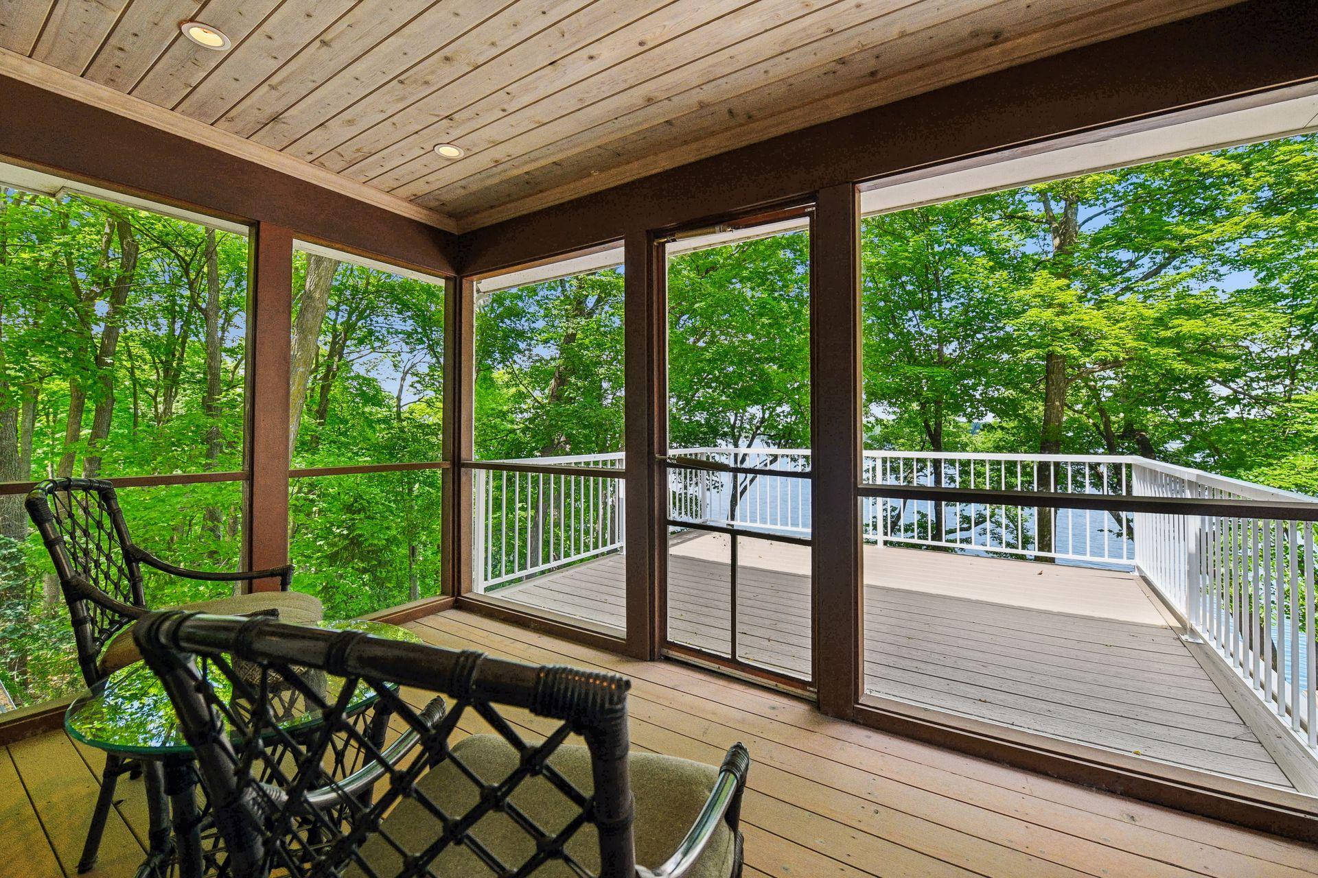 6306 Maple Ridge