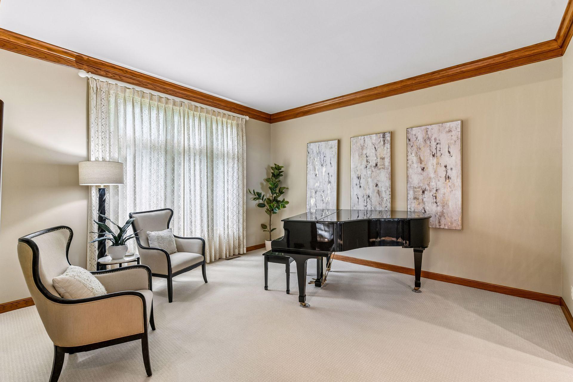 6306 Maple Ridge