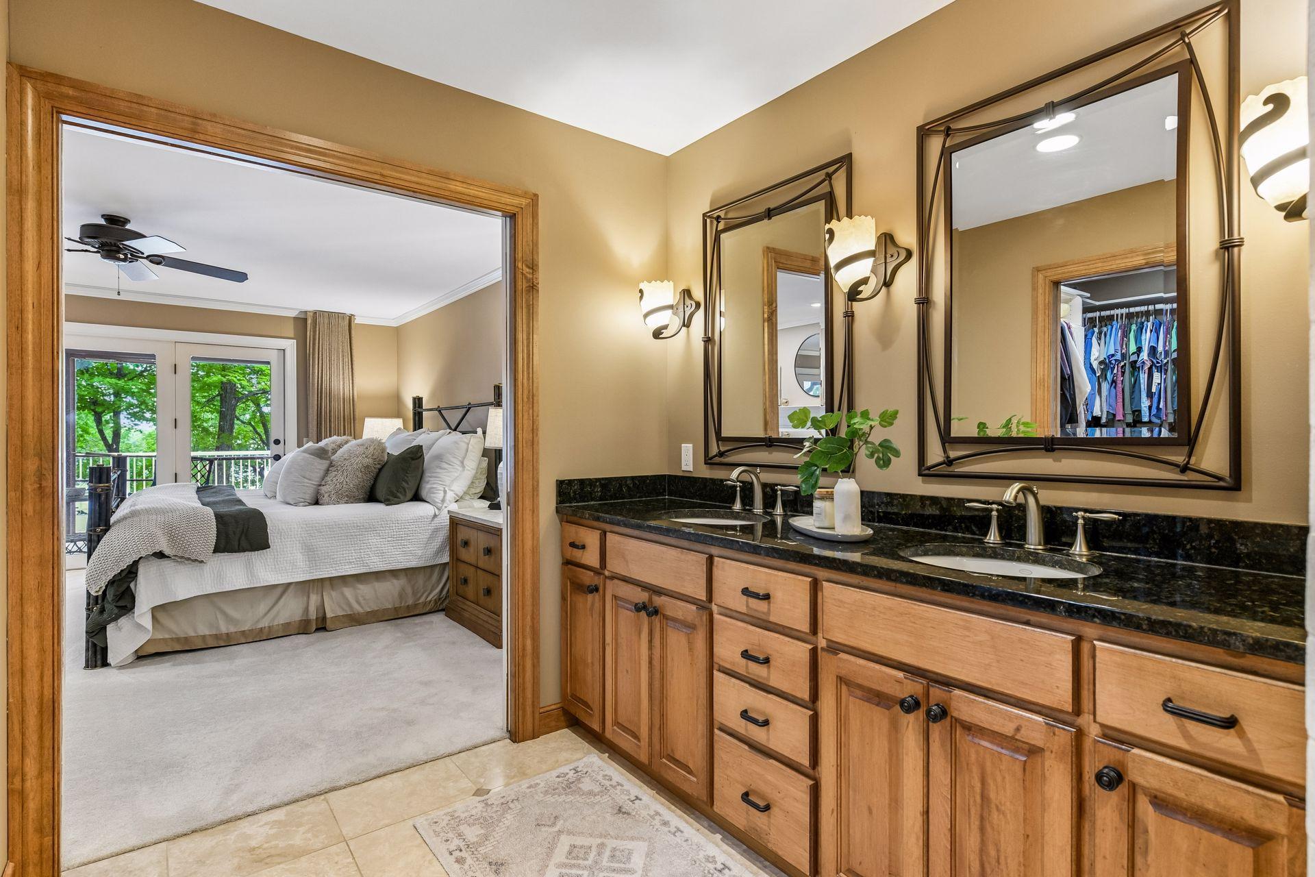6306 Maple Ridge