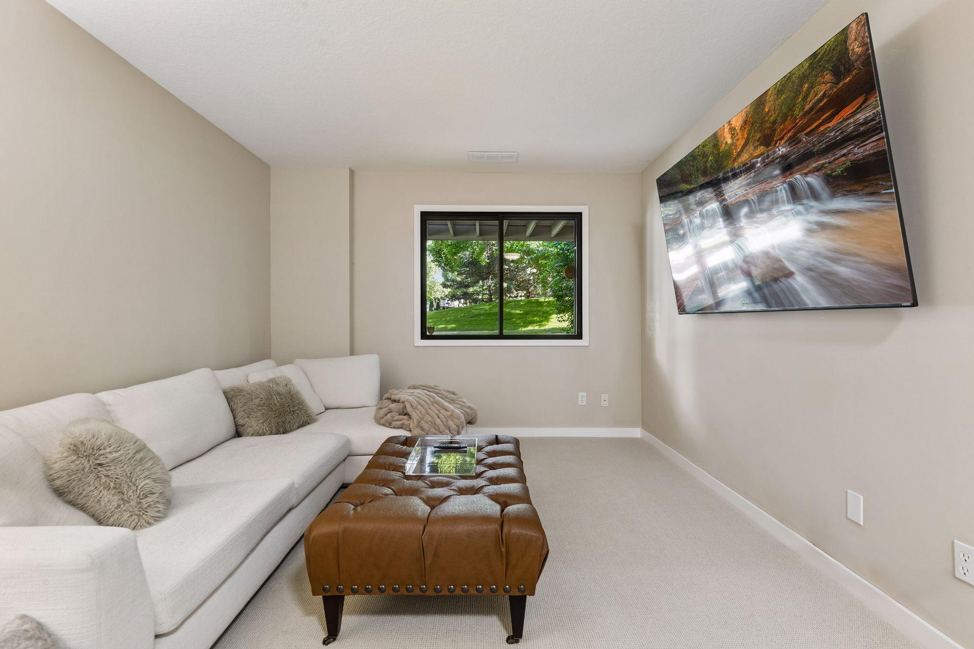 5448 Pompano Drive